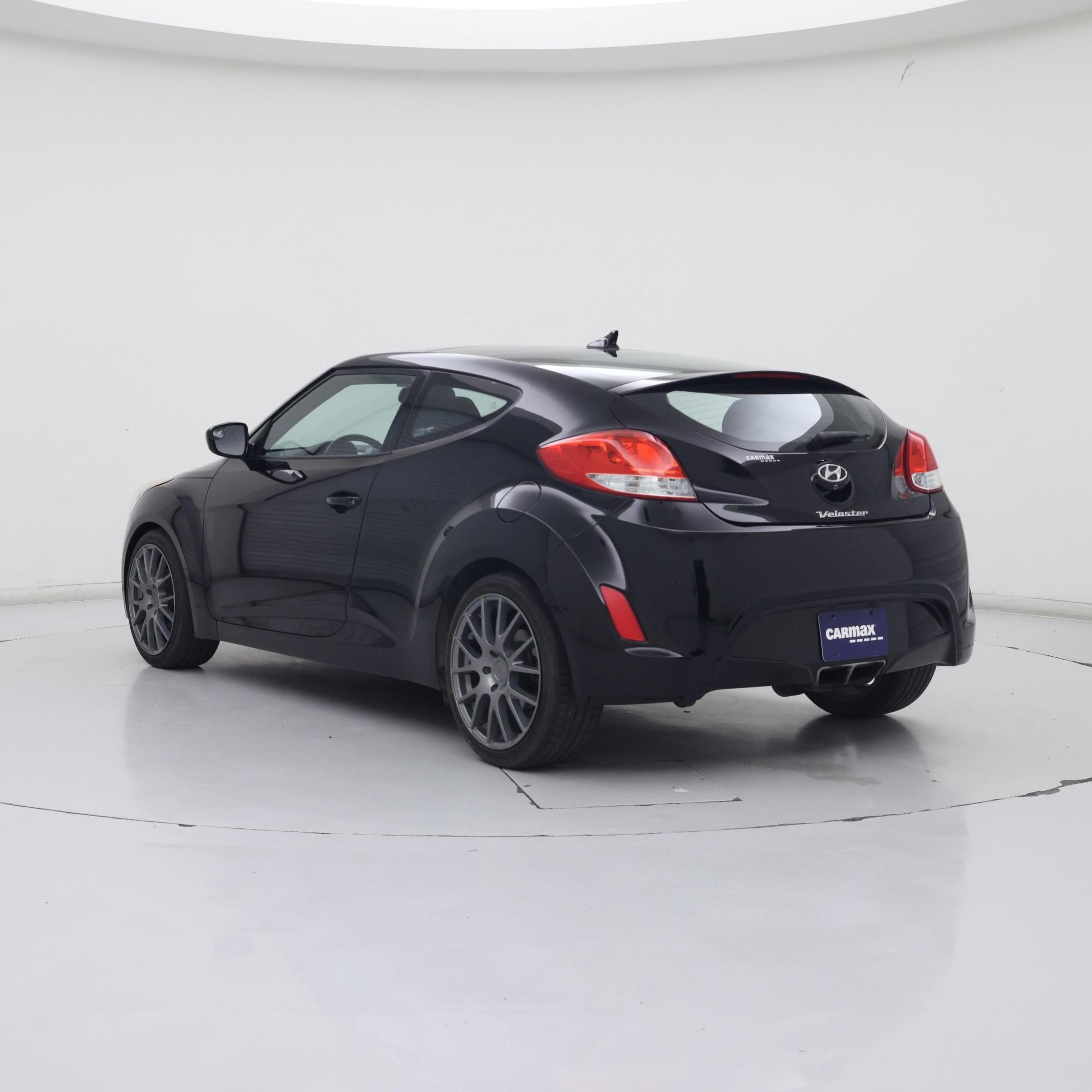 Thumbnail: 2017 Hyundai Veloster - 2