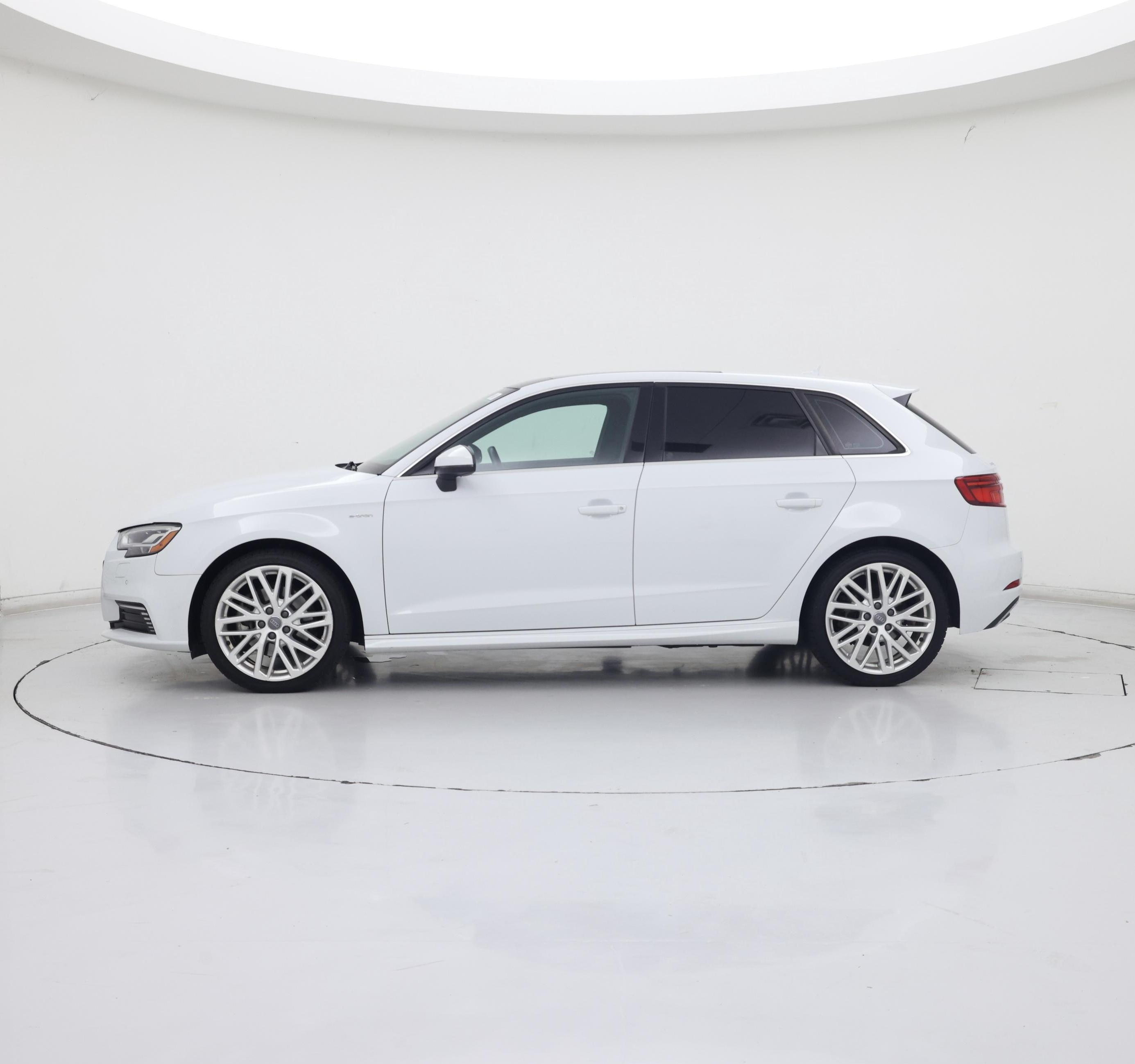 Thumbnail: 2018 Audi A3 - 3