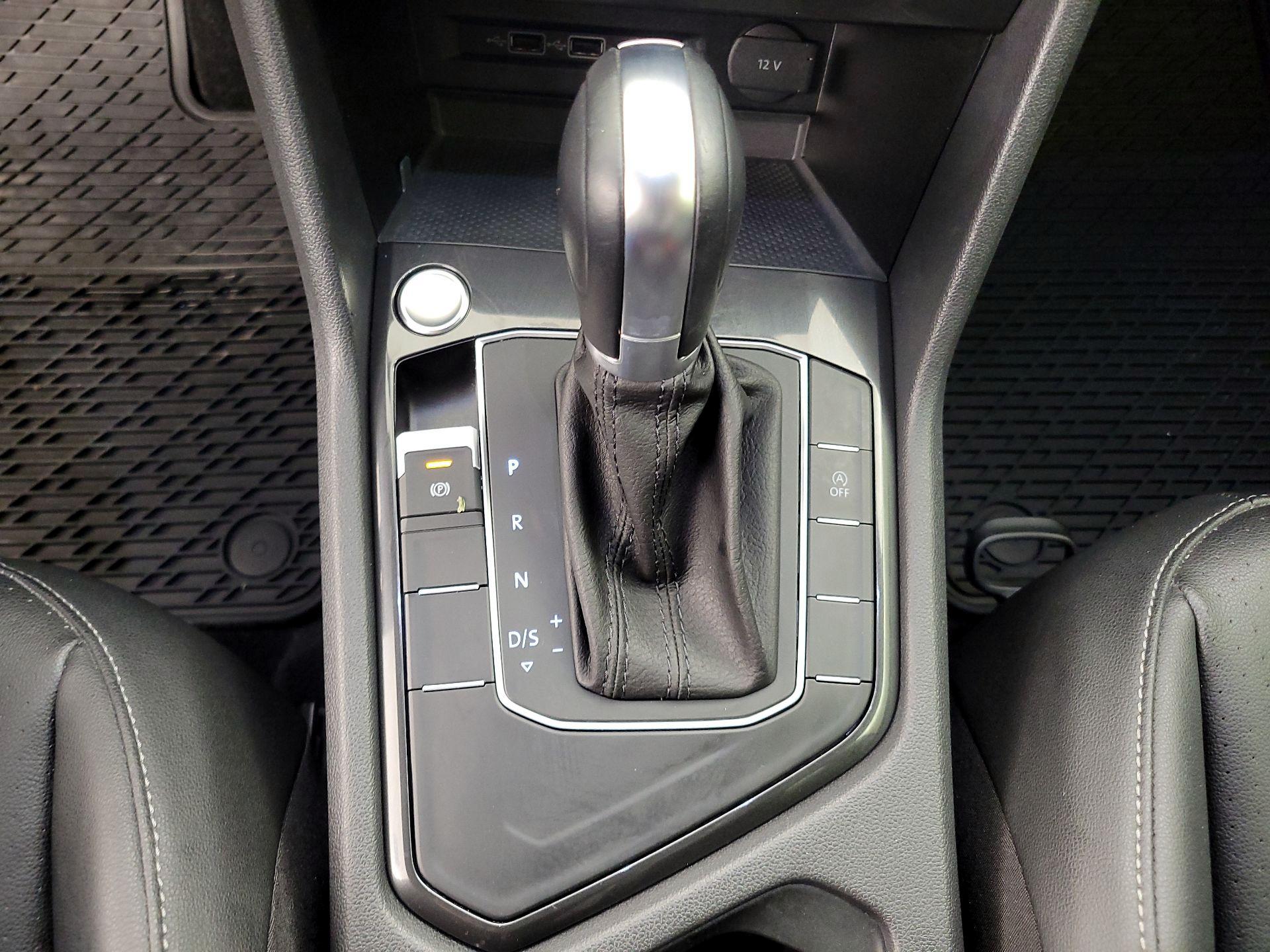 Thumbnail: 2019 Volkswagen Tiguan - 17