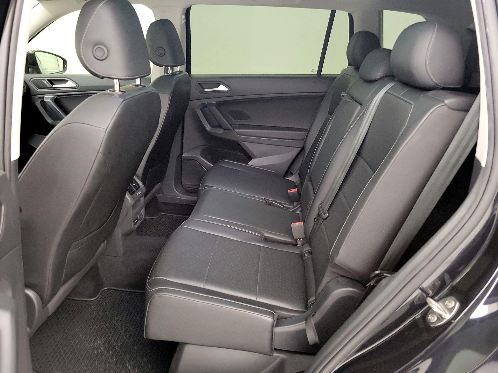 Thumbnail: 2019 Volkswagen Tiguan - 20