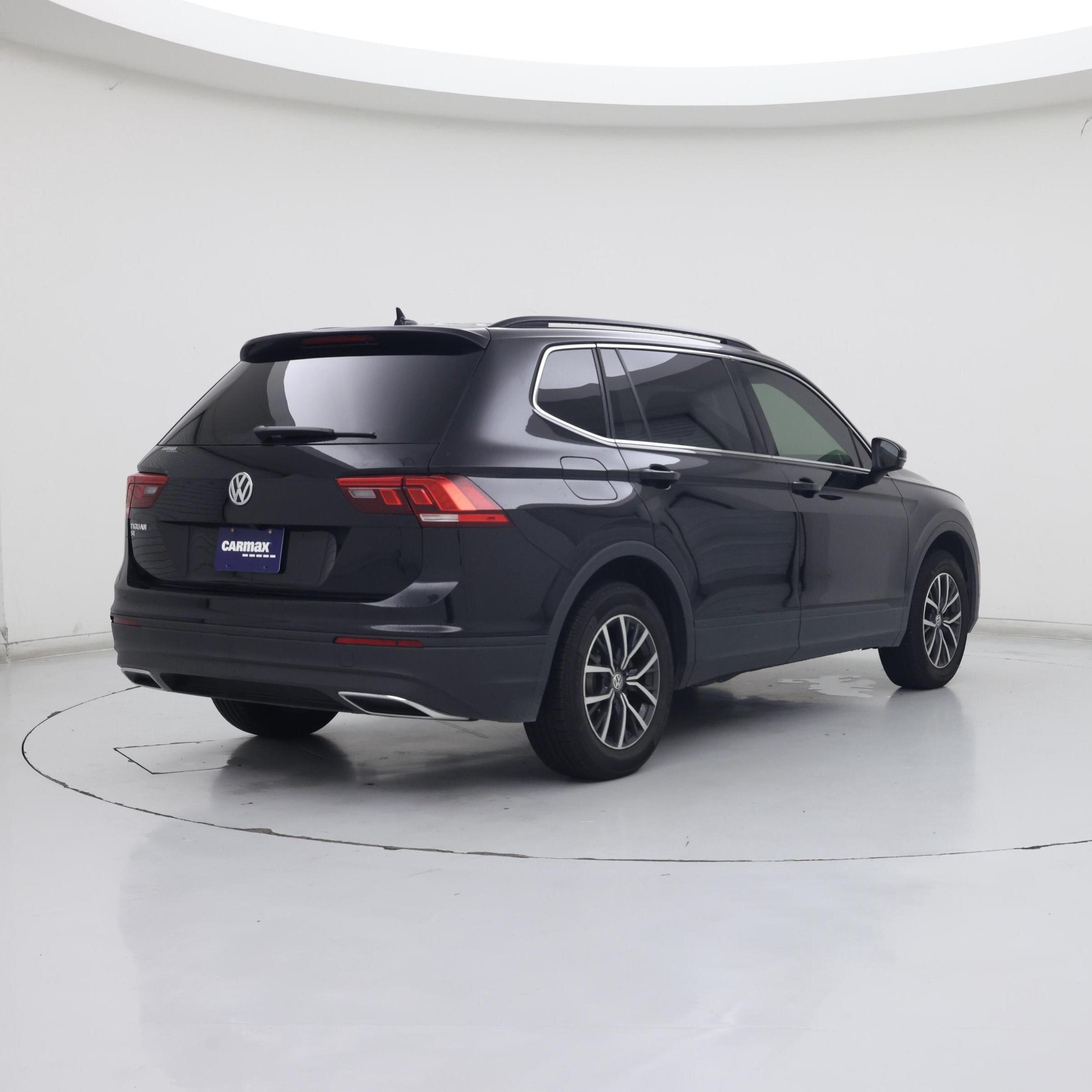 Thumbnail: 2019 Volkswagen Tiguan - 8