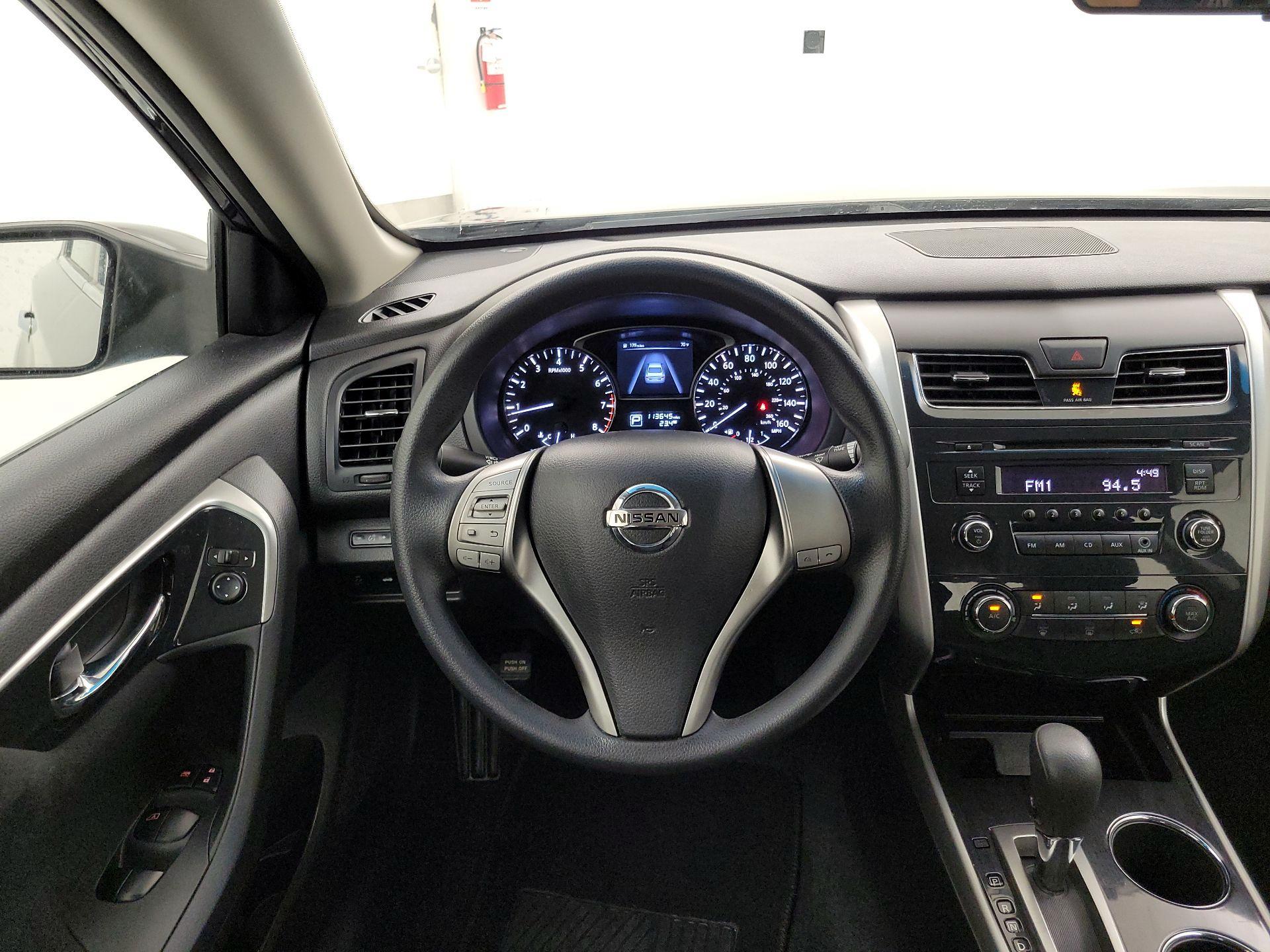 Thumbnail: 2014 Nissan Altima - 10