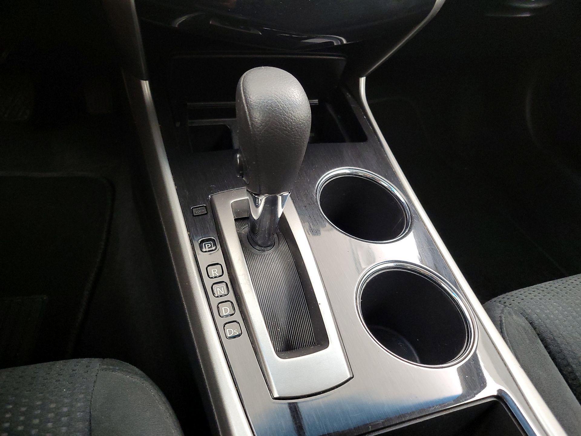 Thumbnail: 2014 Nissan Altima - 16
