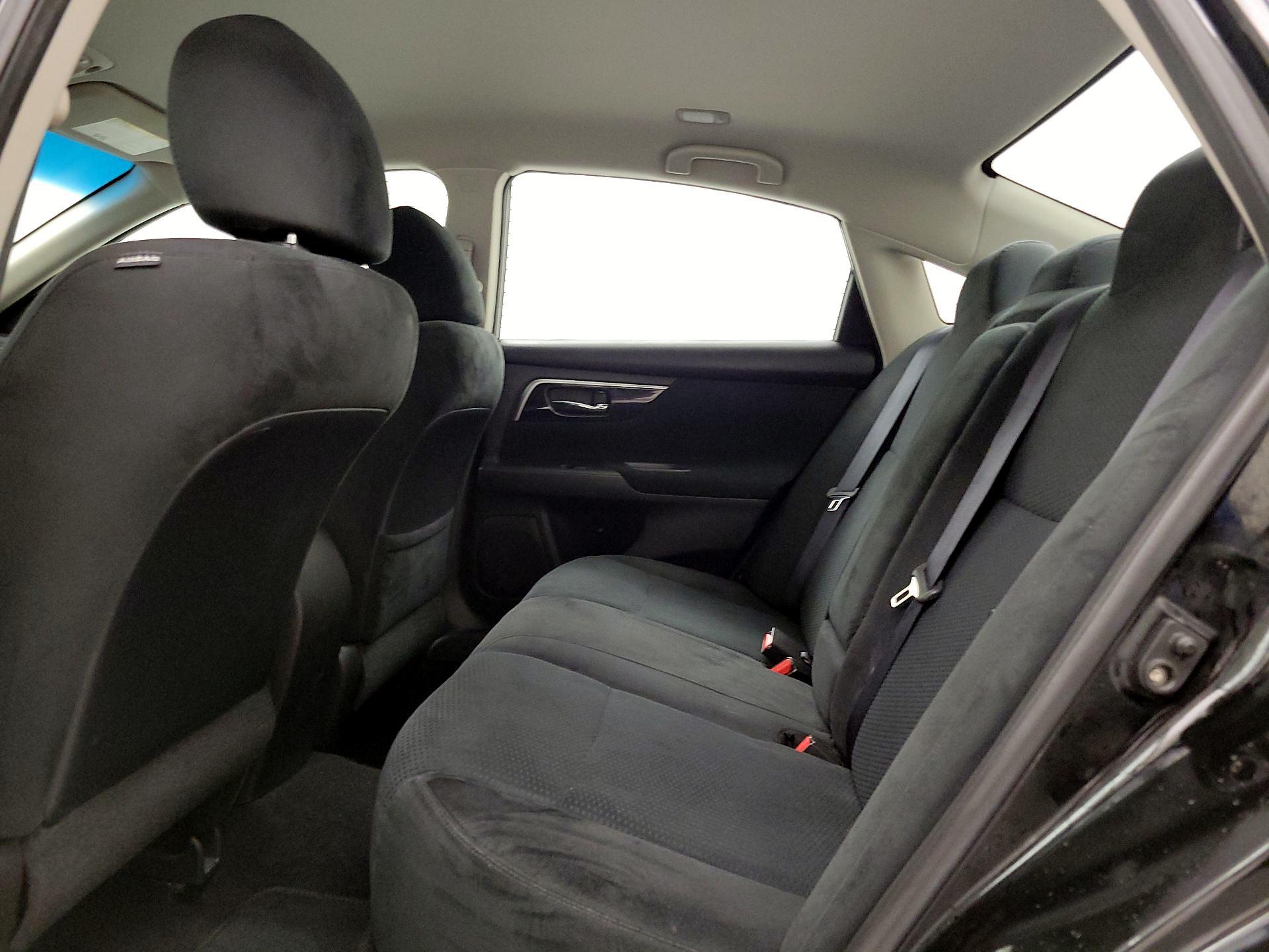 Thumbnail: 2014 Nissan Altima - 18