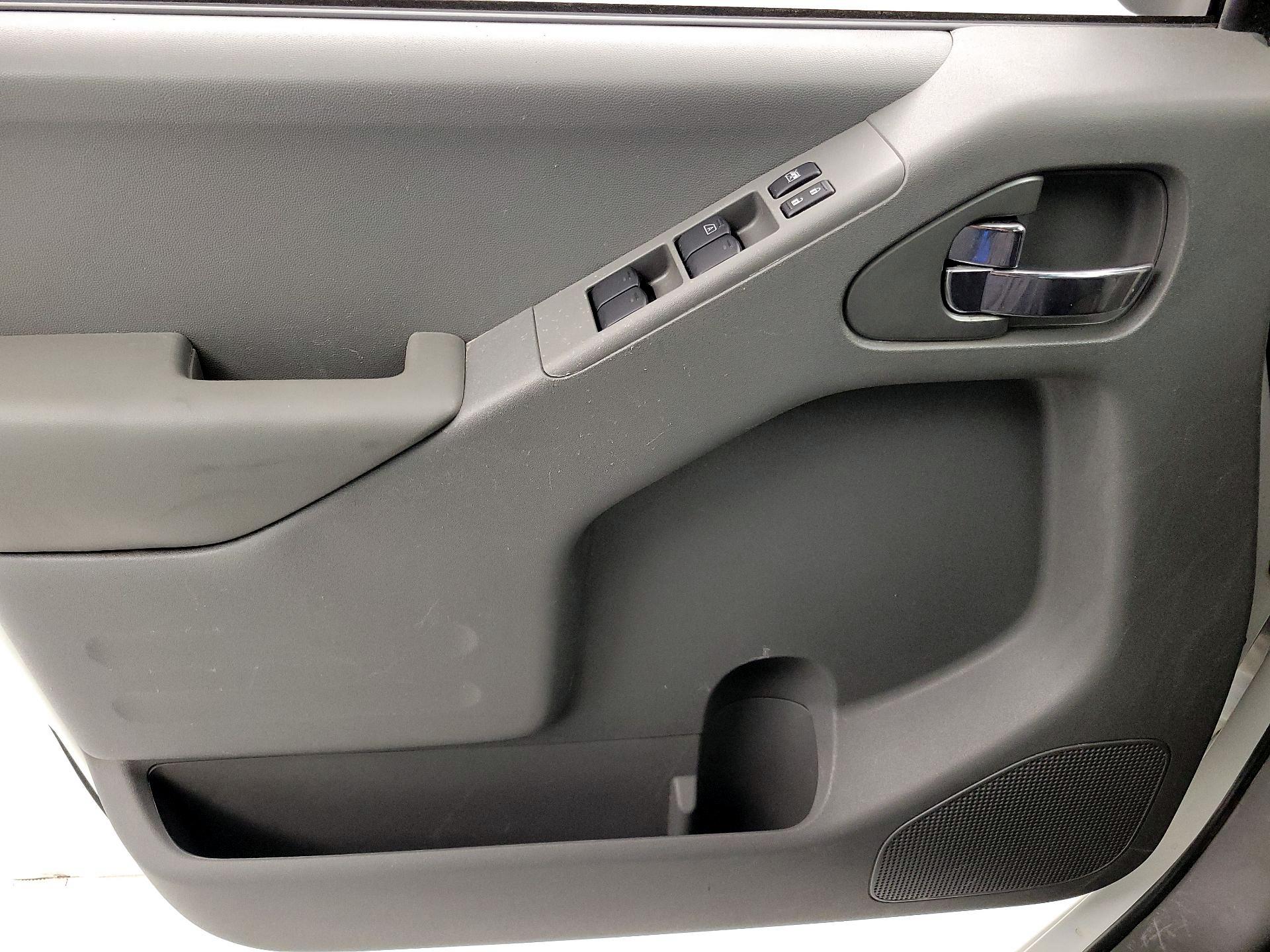 Thumbnail: 2016 Nissan Frontier - 12