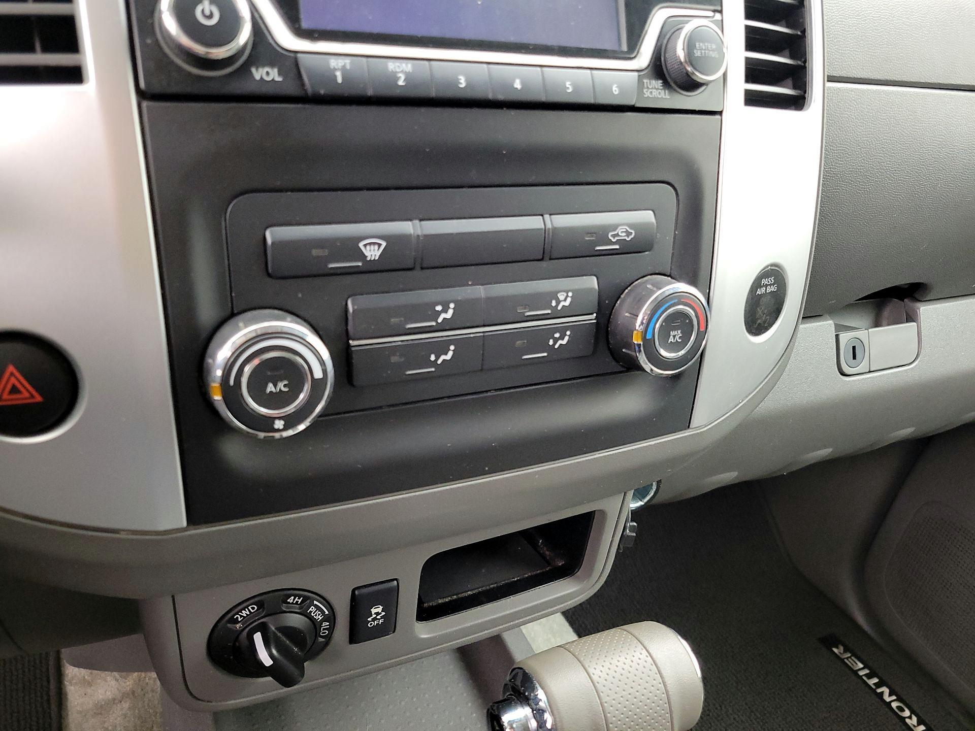 Thumbnail: 2016 Nissan Frontier - 15