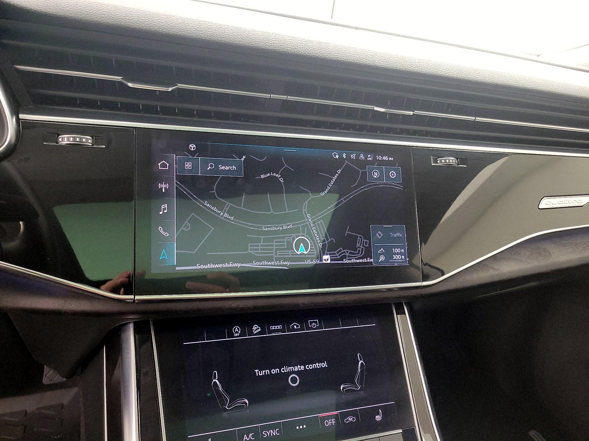 Thumbnail: 2022 Audi Q8 - 14