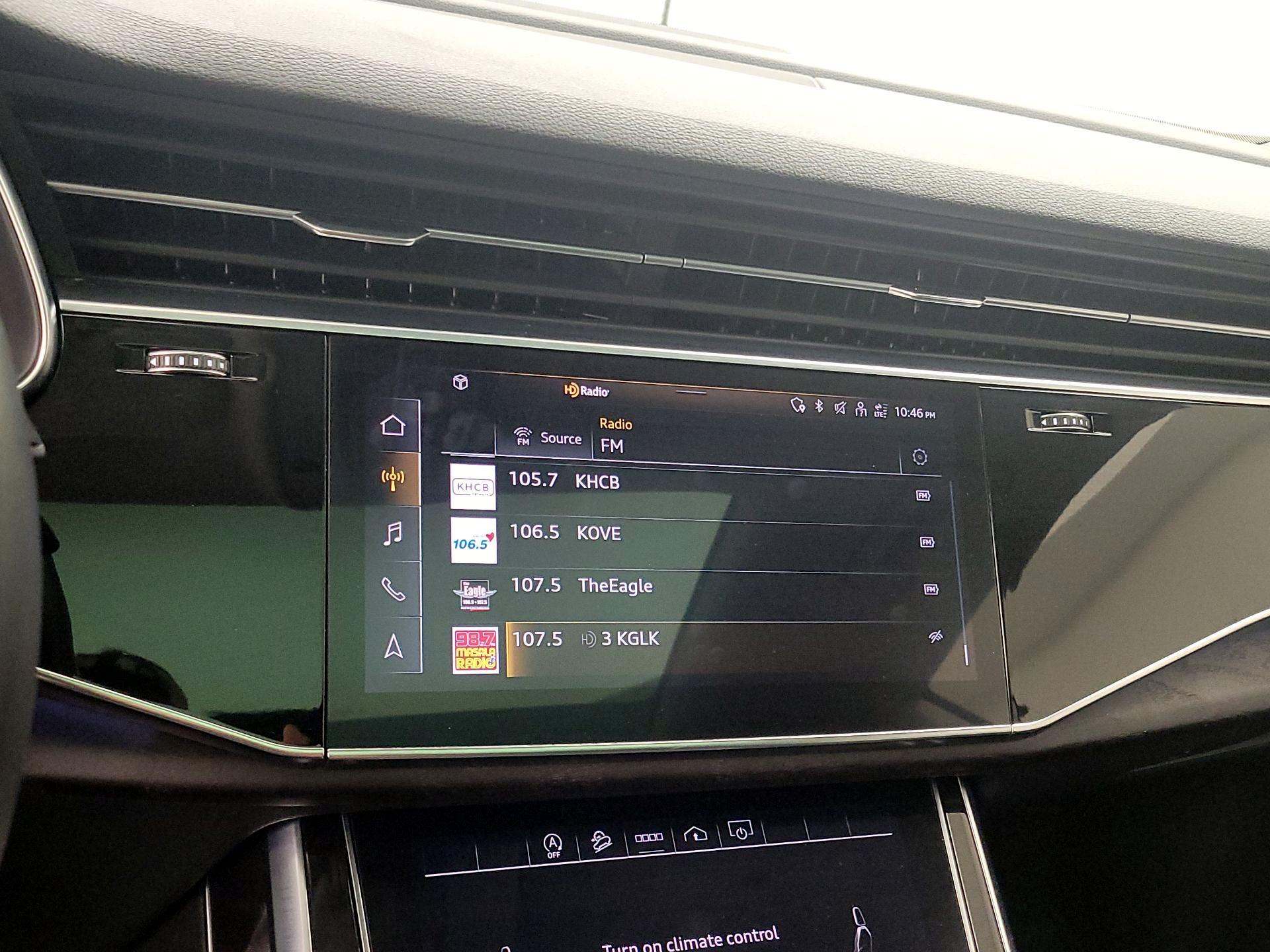 Thumbnail: 2022 Audi Q8 - 16