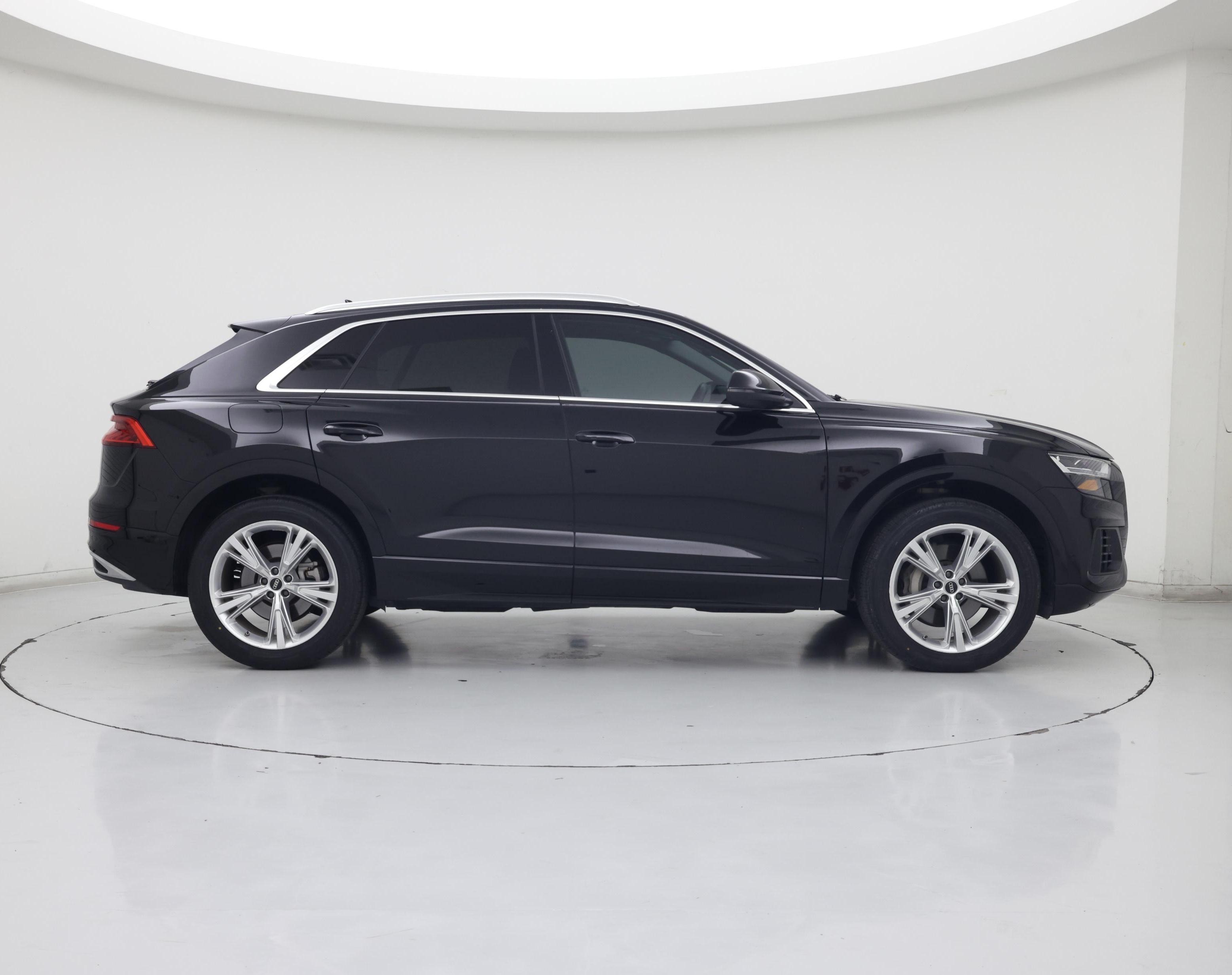 Thumbnail: 2022 Audi Q8 - 7