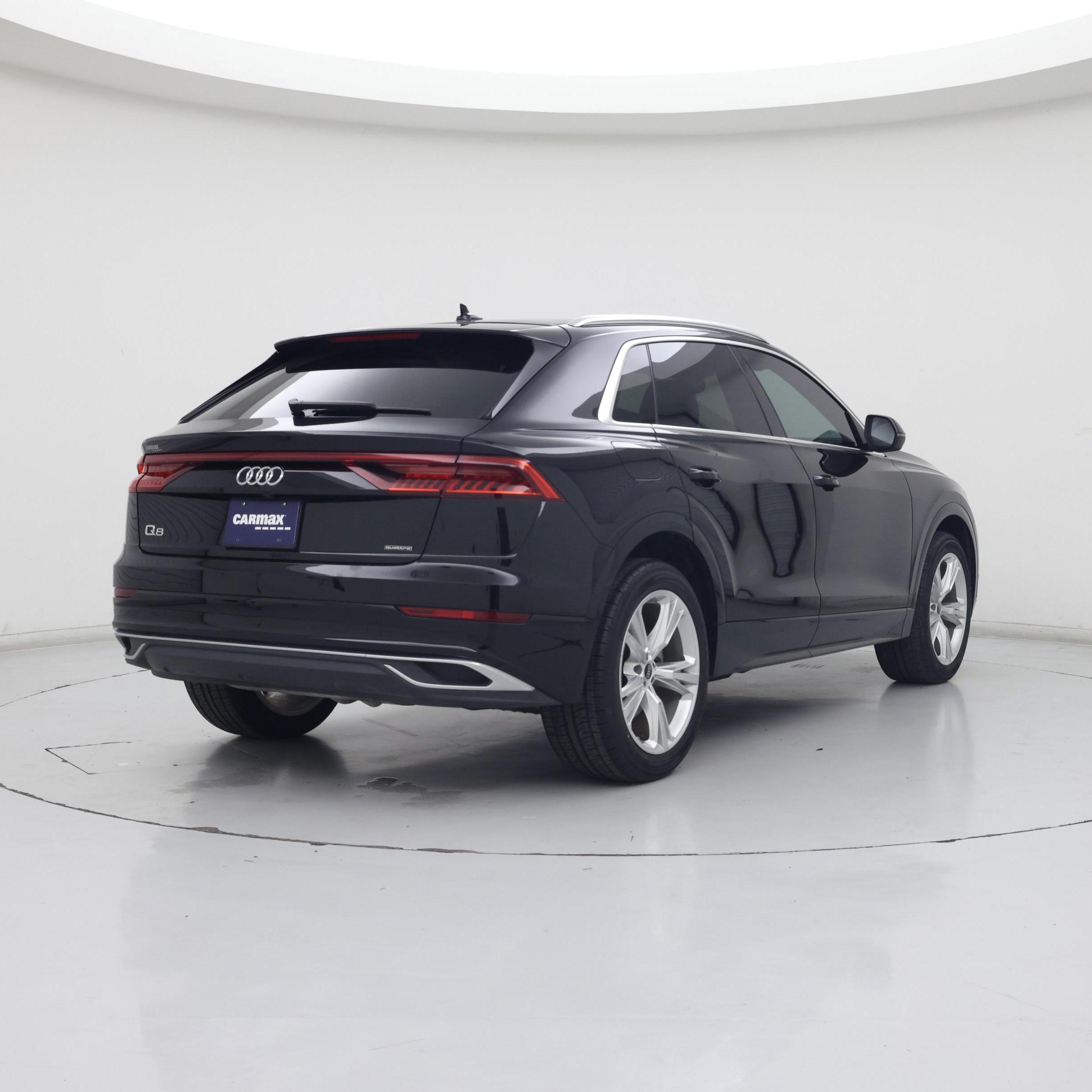 Thumbnail: 2022 Audi Q8 - 8