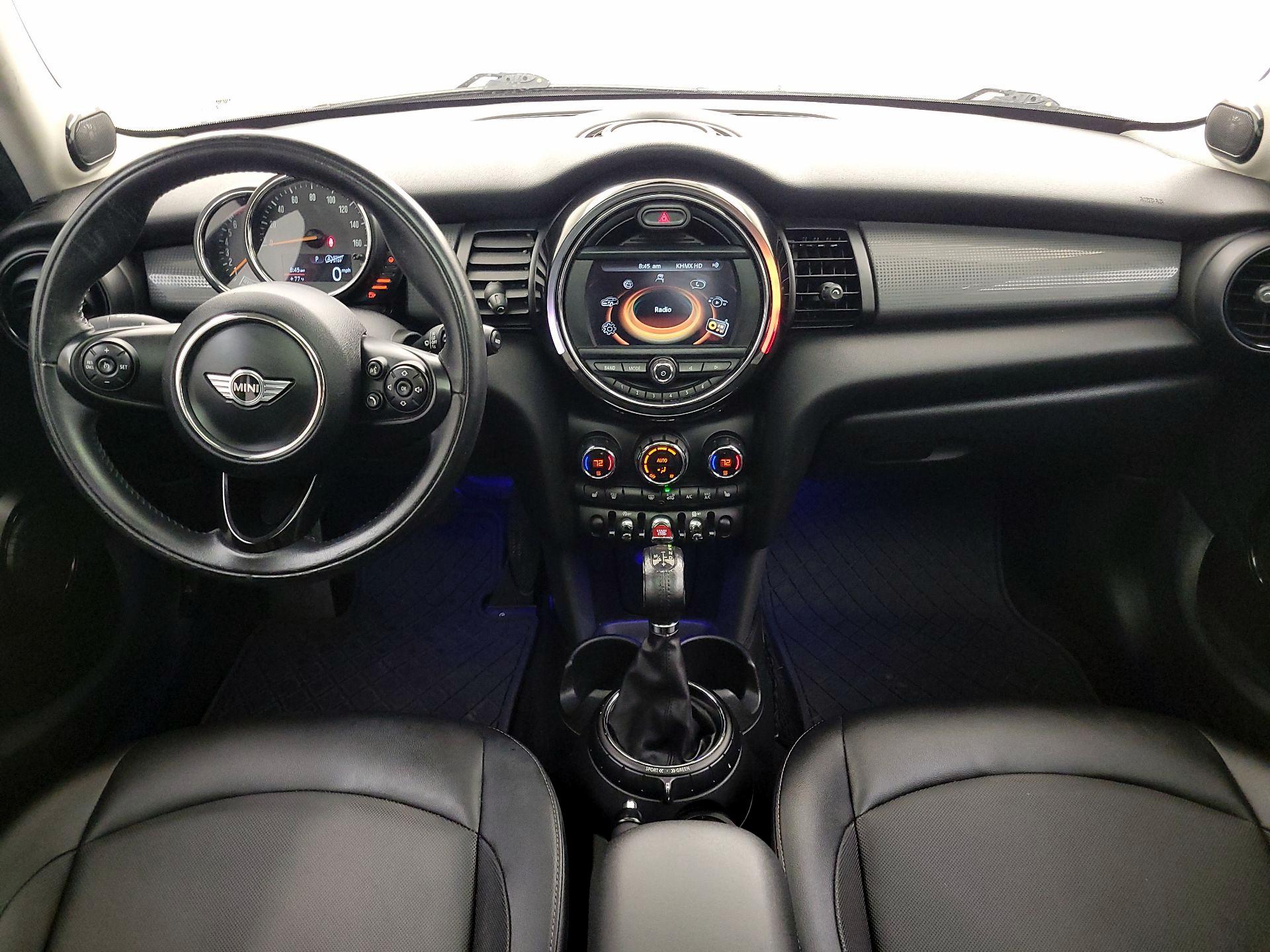 Thumbnail: 2016 MINI Cooper Hardtop - 9