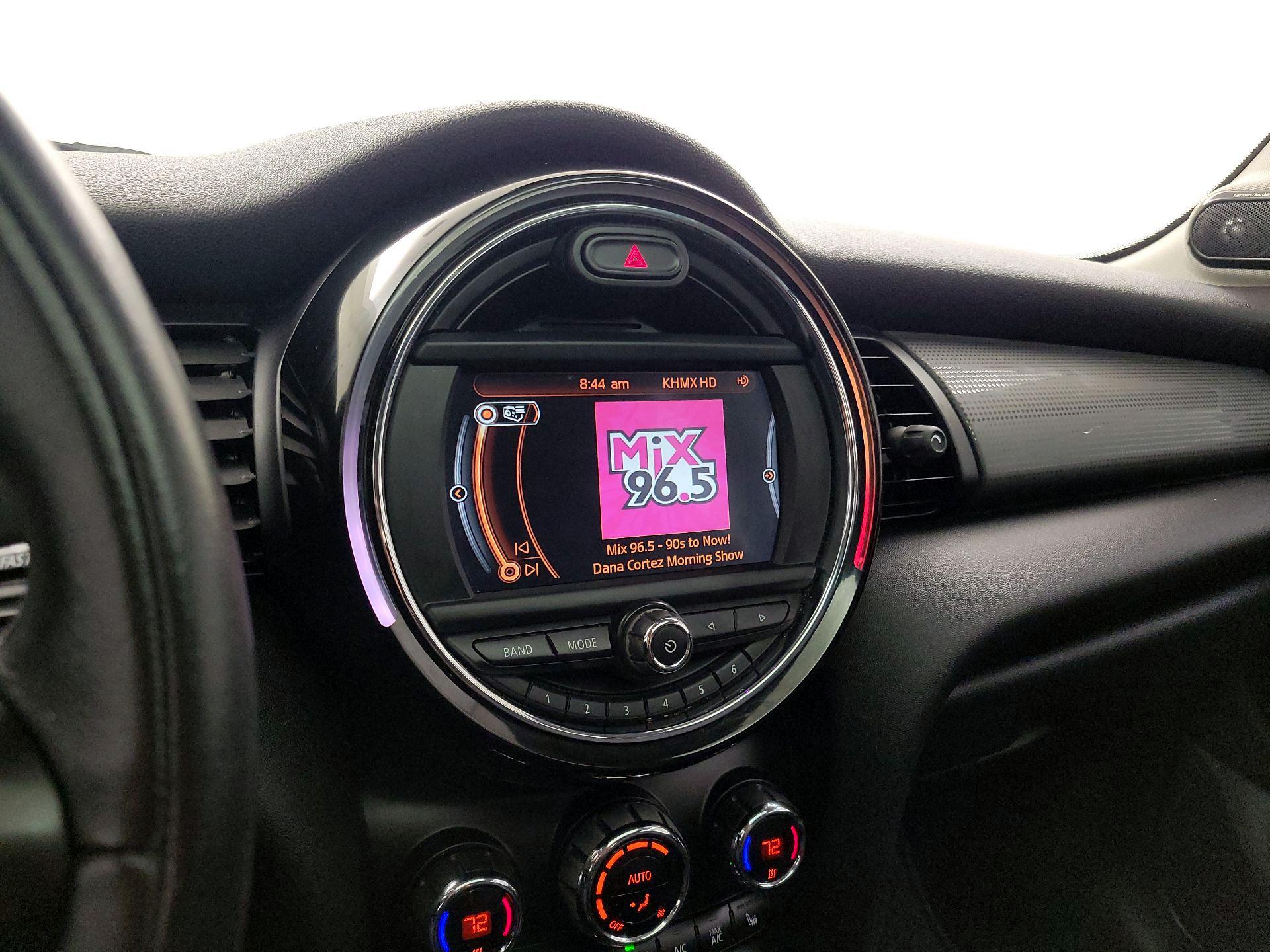 Thumbnail: 2016 MINI Cooper Hardtop - 14