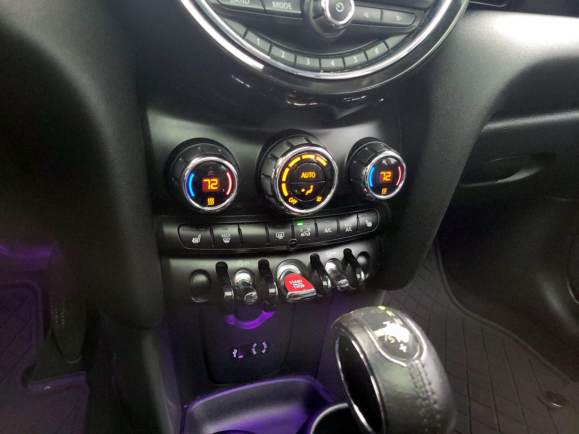 Thumbnail: 2016 MINI Cooper Hardtop - 16