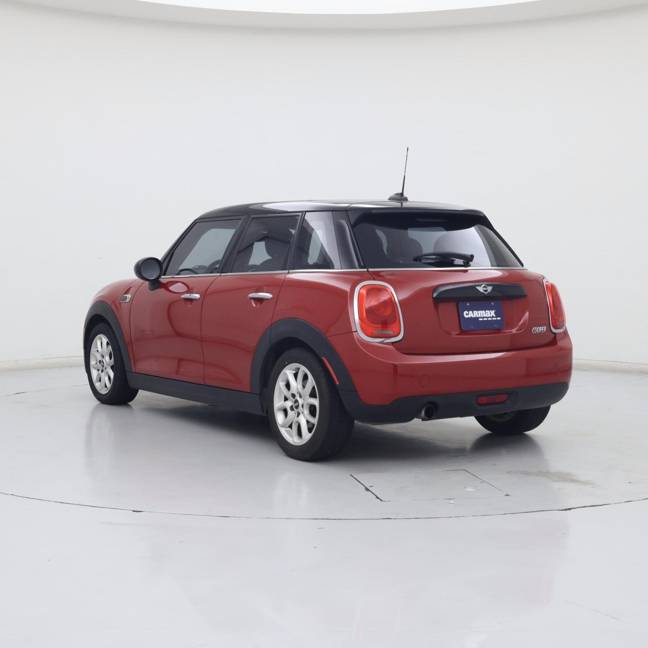 Thumbnail: 2016 MINI Cooper Hardtop - 2