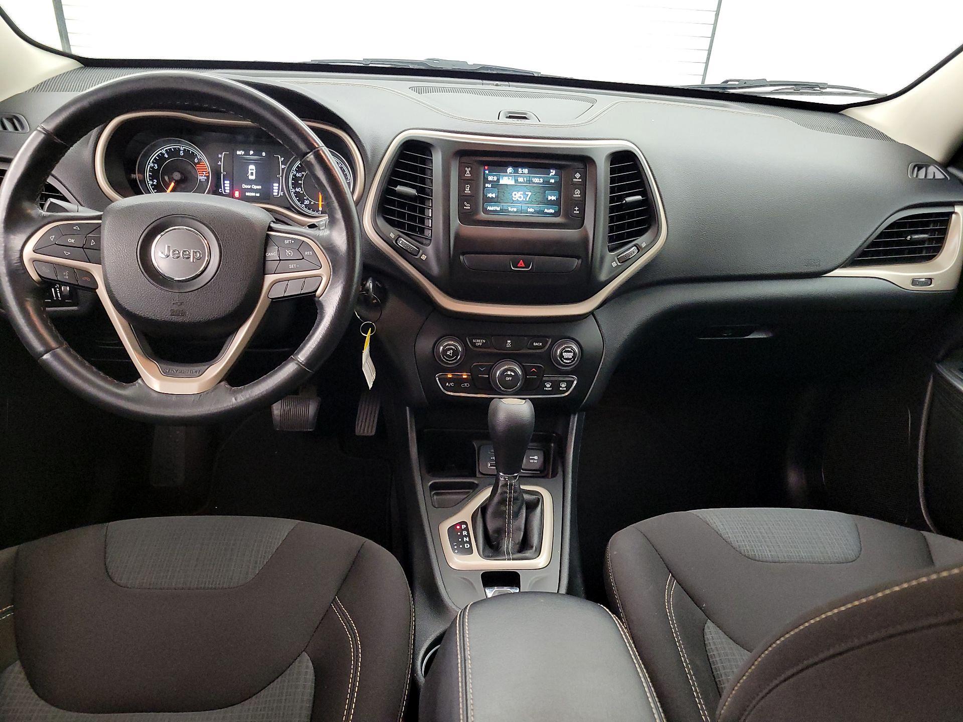 Thumbnail: 2016 Jeep Cherokee - 9