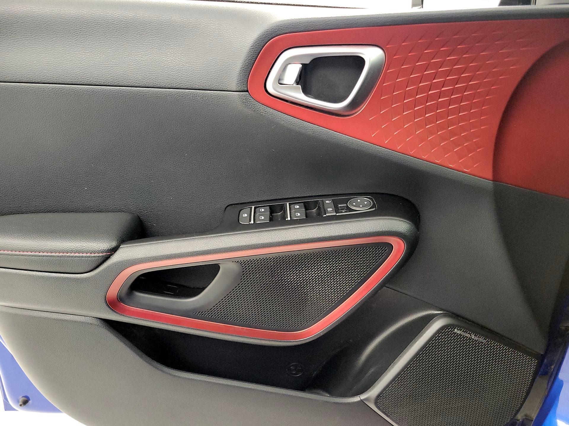 Thumbnail: 2020 Kia Soul - 12