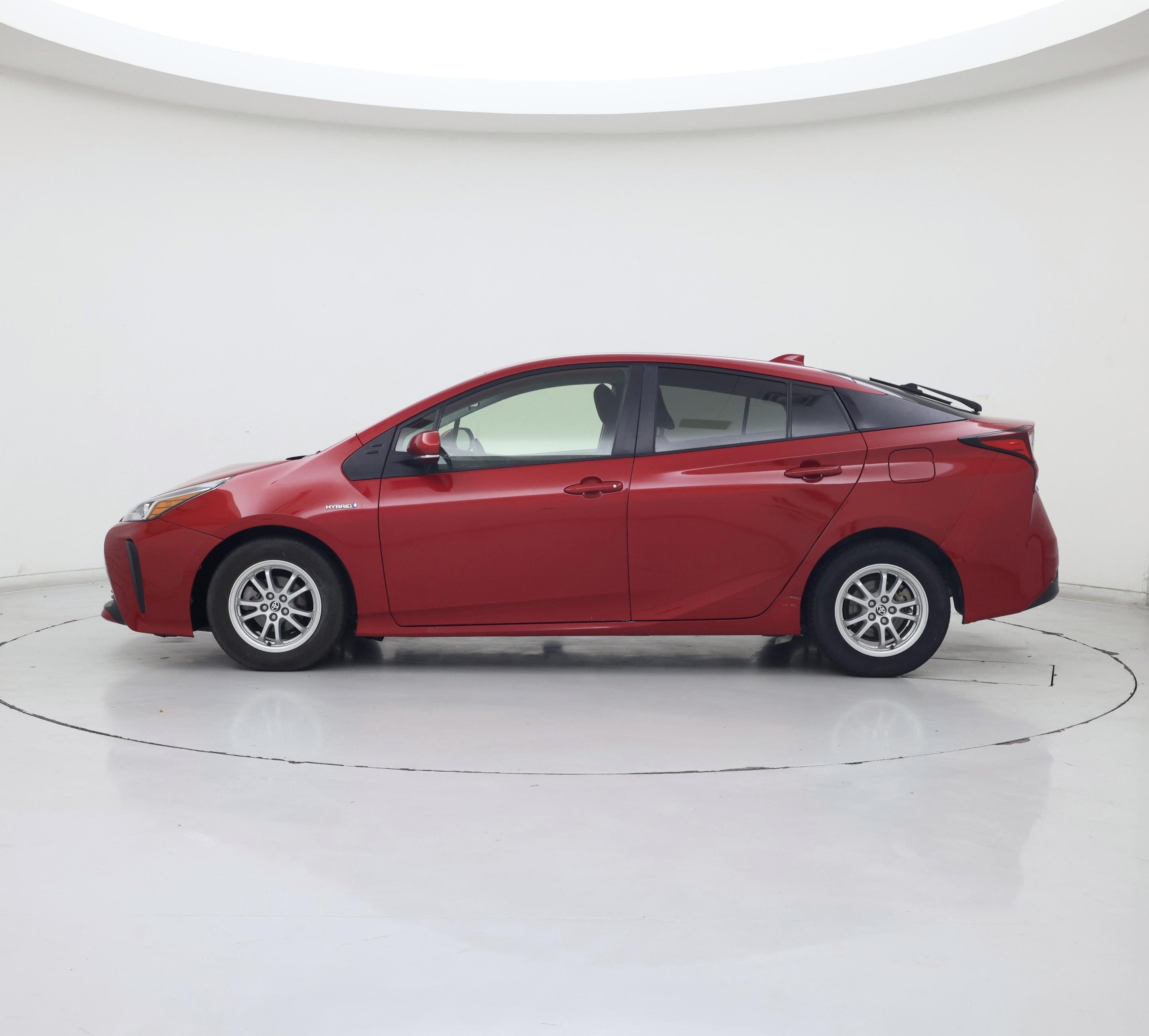 Thumbnail: 2022 Toyota Prius - 3