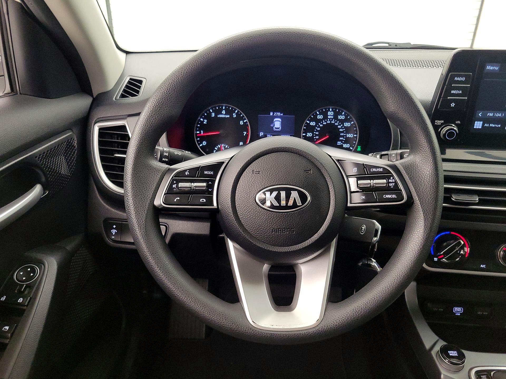 Thumbnail: 2021 Kia Seltos - 10