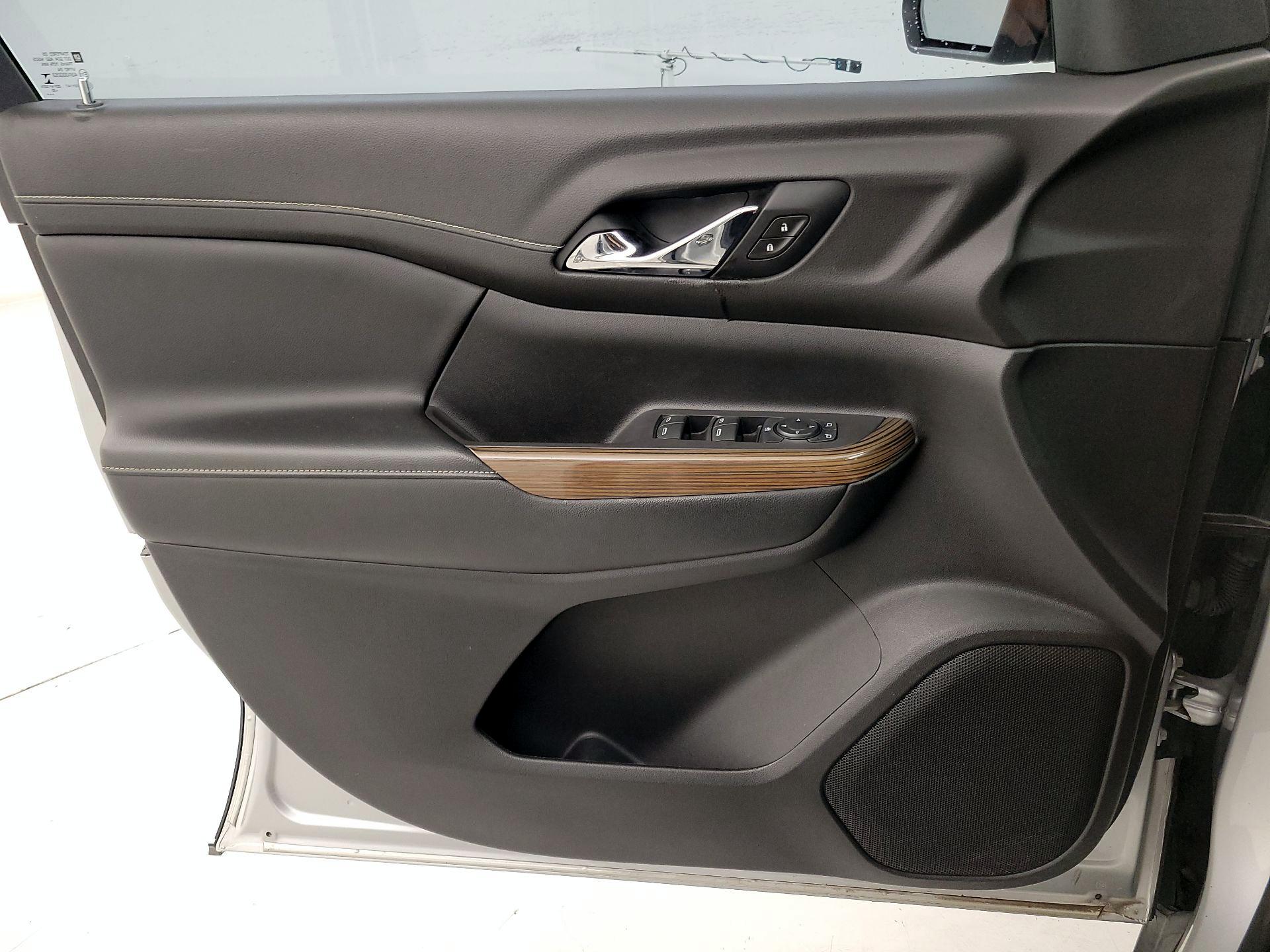 Thumbnail: 2020 GMC Acadia - 12