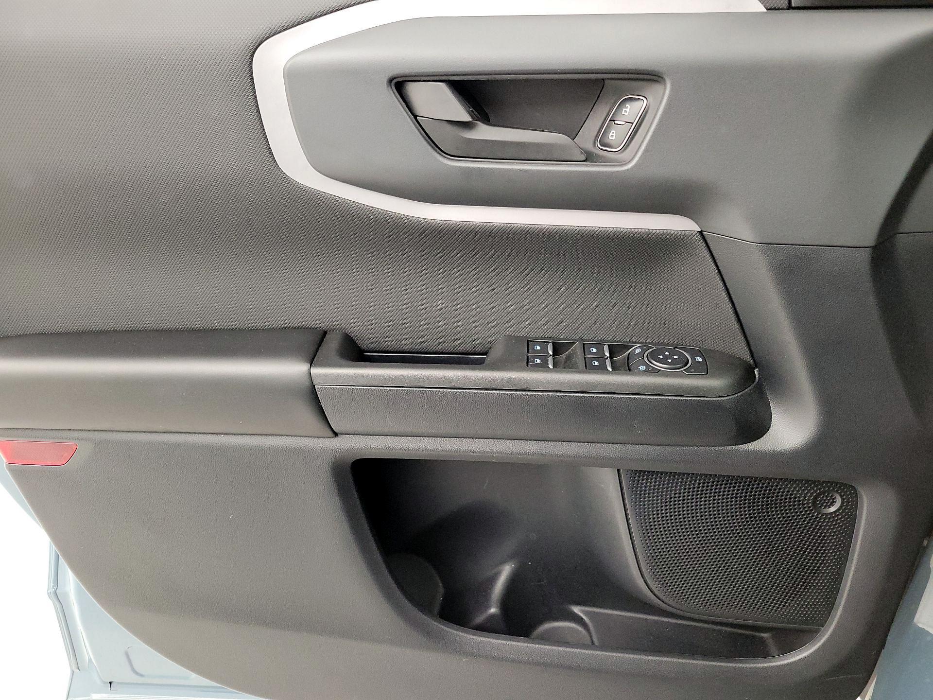 Thumbnail: 2023 Ford Bronco Sport - 12