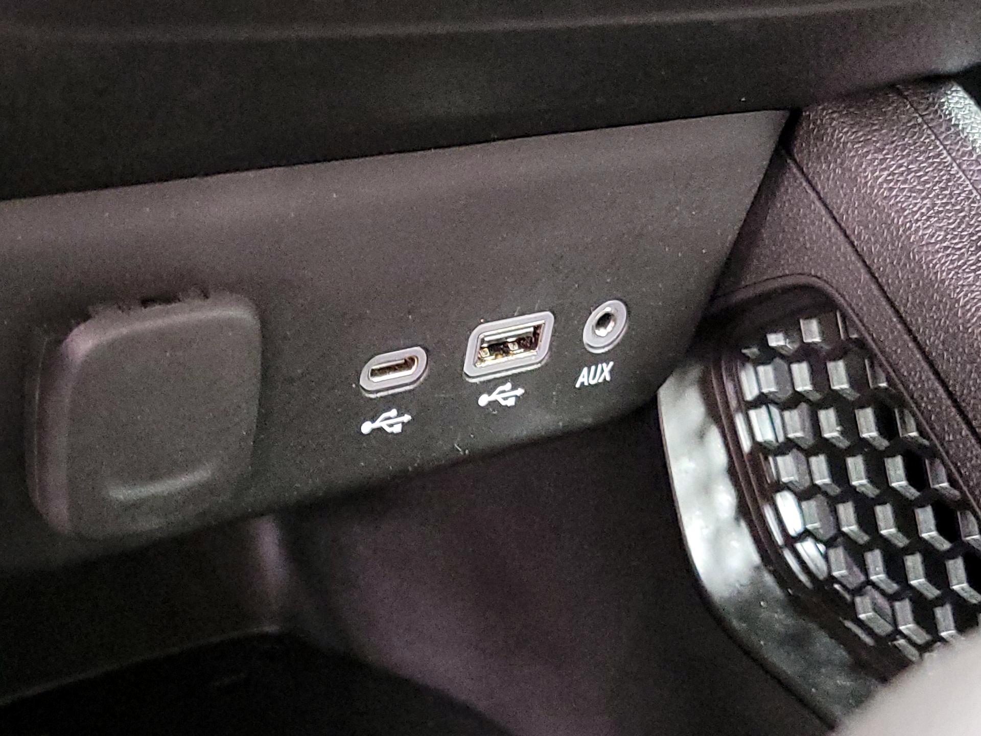 Thumbnail: 2021 Chevrolet TrailBlazer - 18