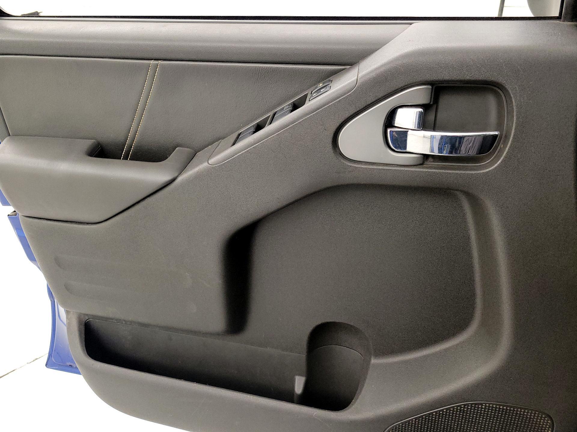 Thumbnail: 2015 Nissan Frontier - 12