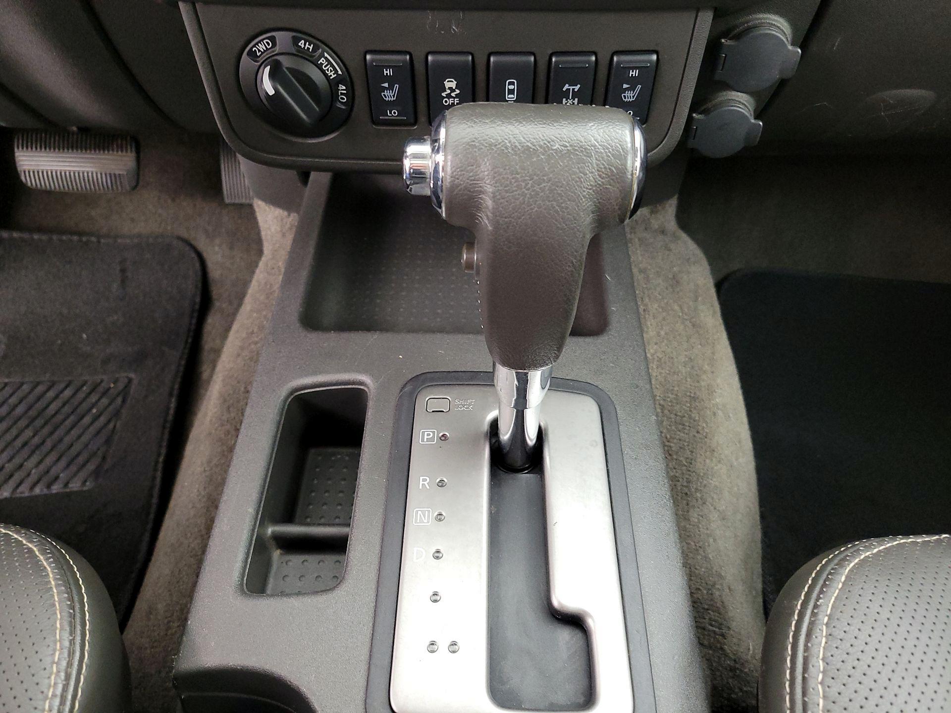 Thumbnail: 2015 Nissan Frontier - 18