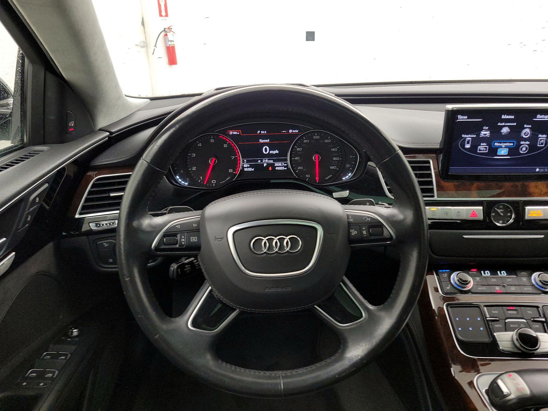 Thumbnail: 2017 Audi A8 - 10