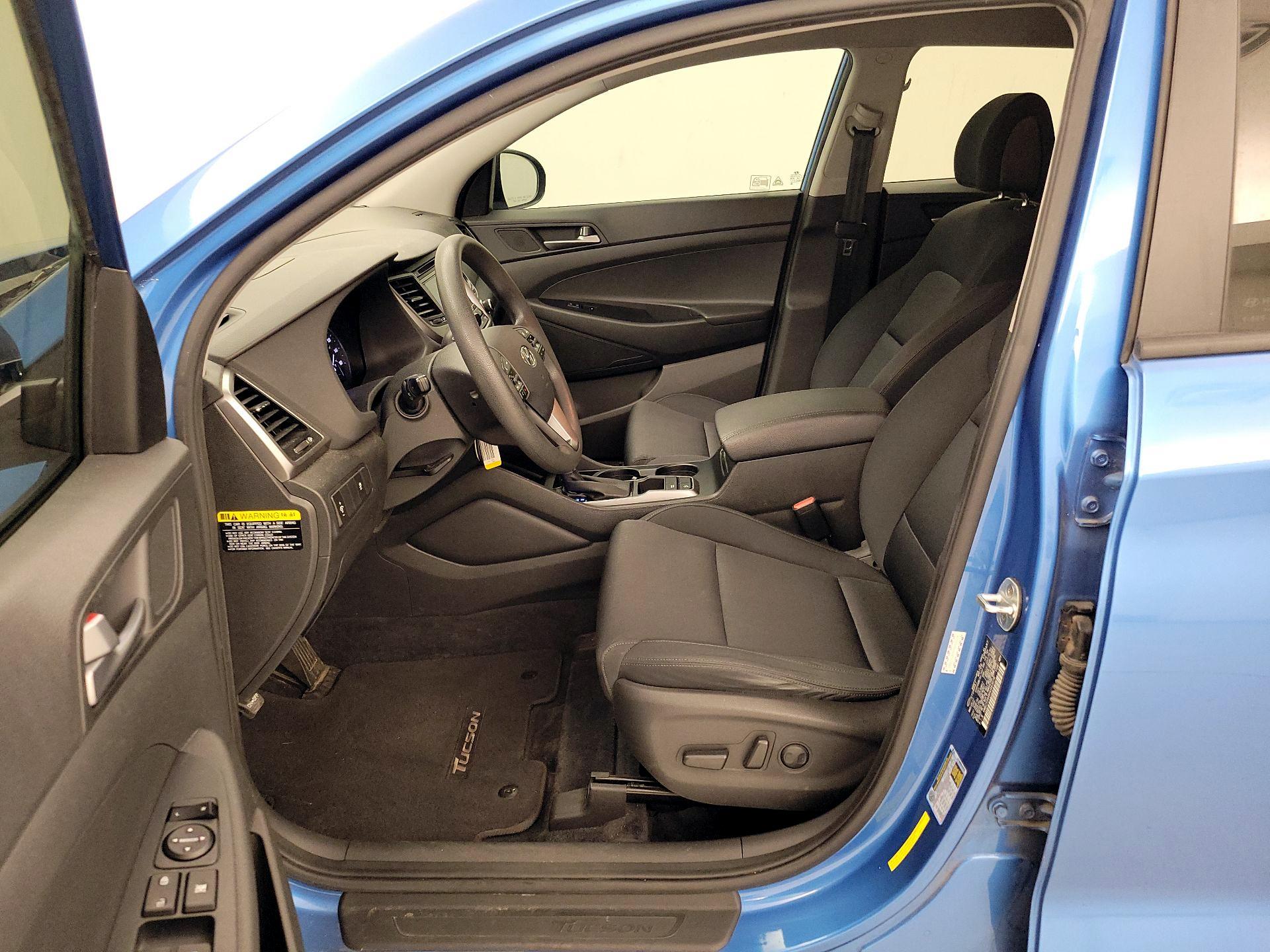 Thumbnail: 2017 Hyundai Tucson - 11