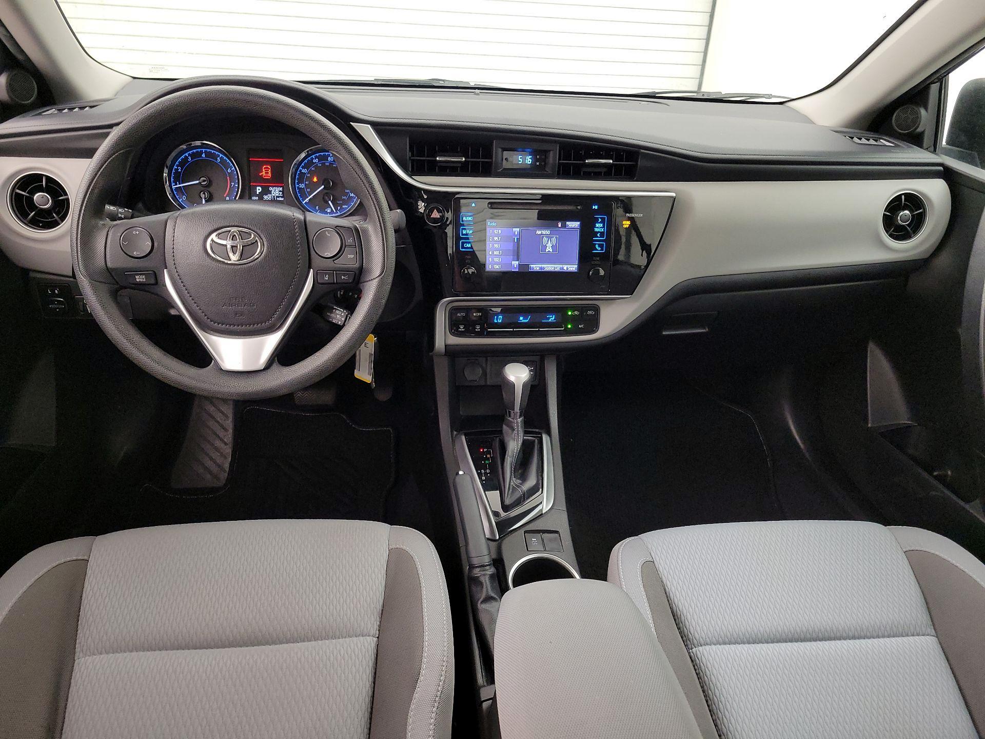 Thumbnail: 2017 Toyota Corolla - 9