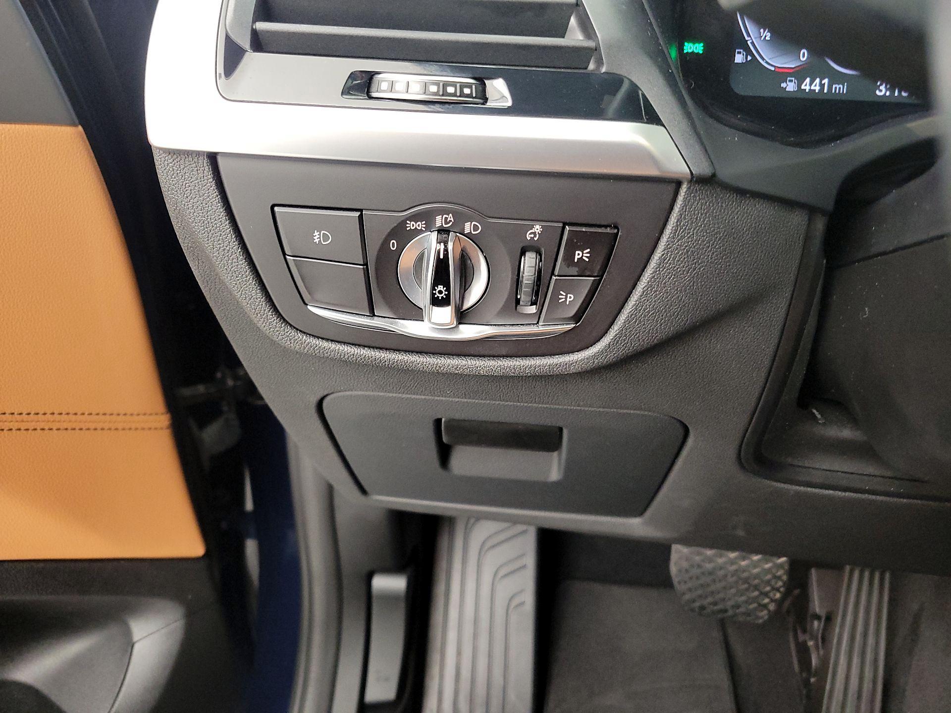 Thumbnail: 2021 BMW X3 - 13