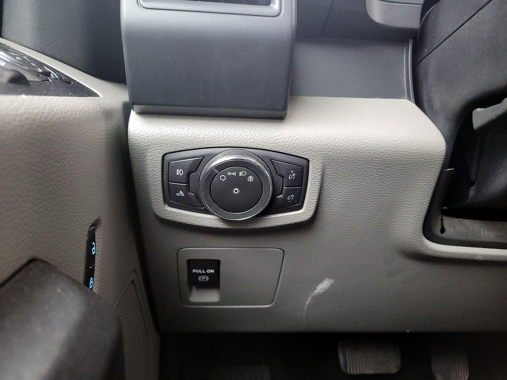 Thumbnail: 2015 Ford F-150 - 13