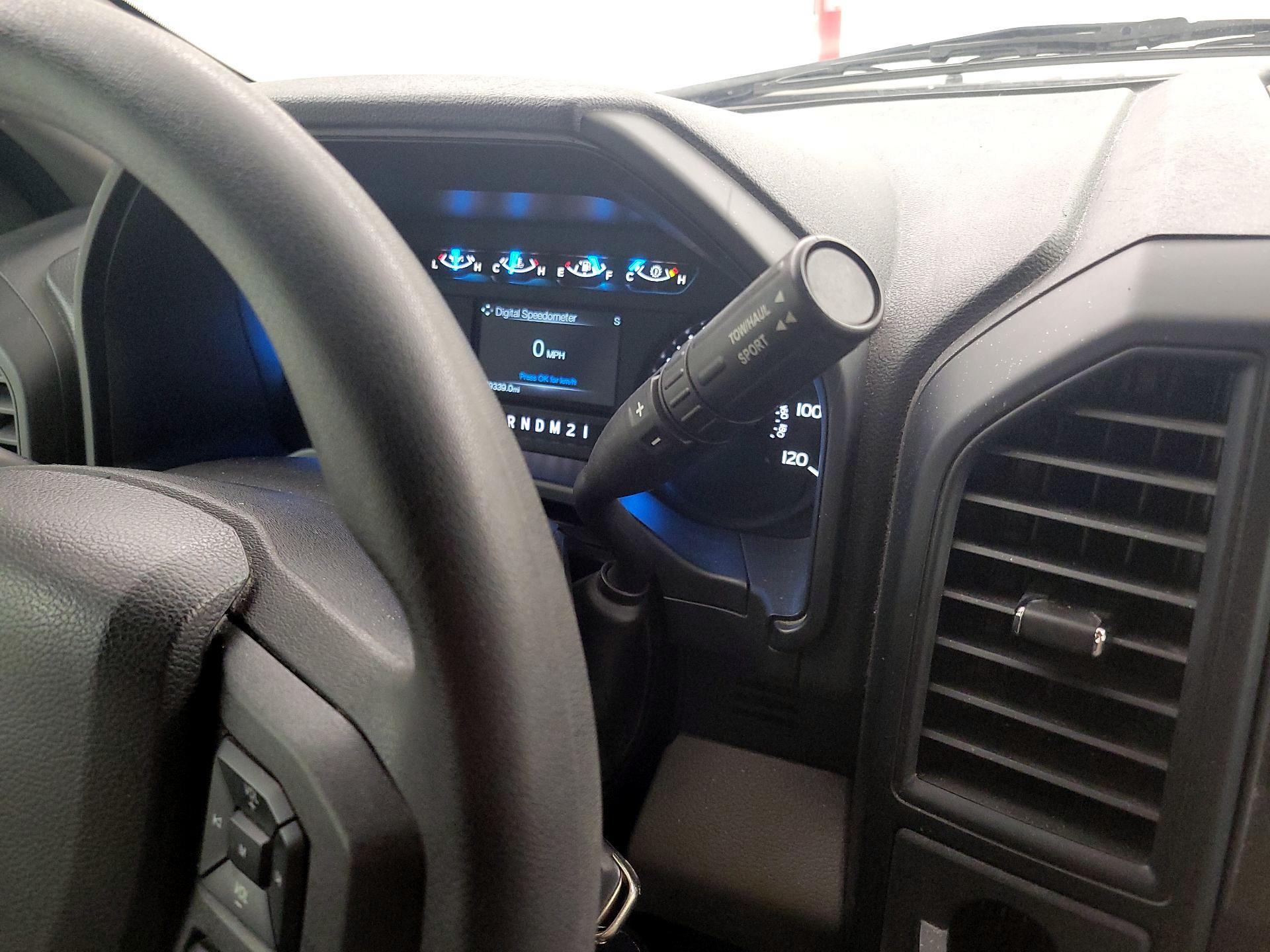 Thumbnail: 2015 Ford F-150 - 16