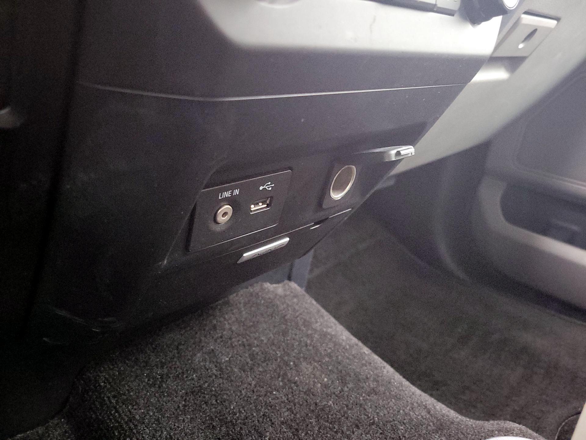 Thumbnail: 2015 Ford F-150 - 17