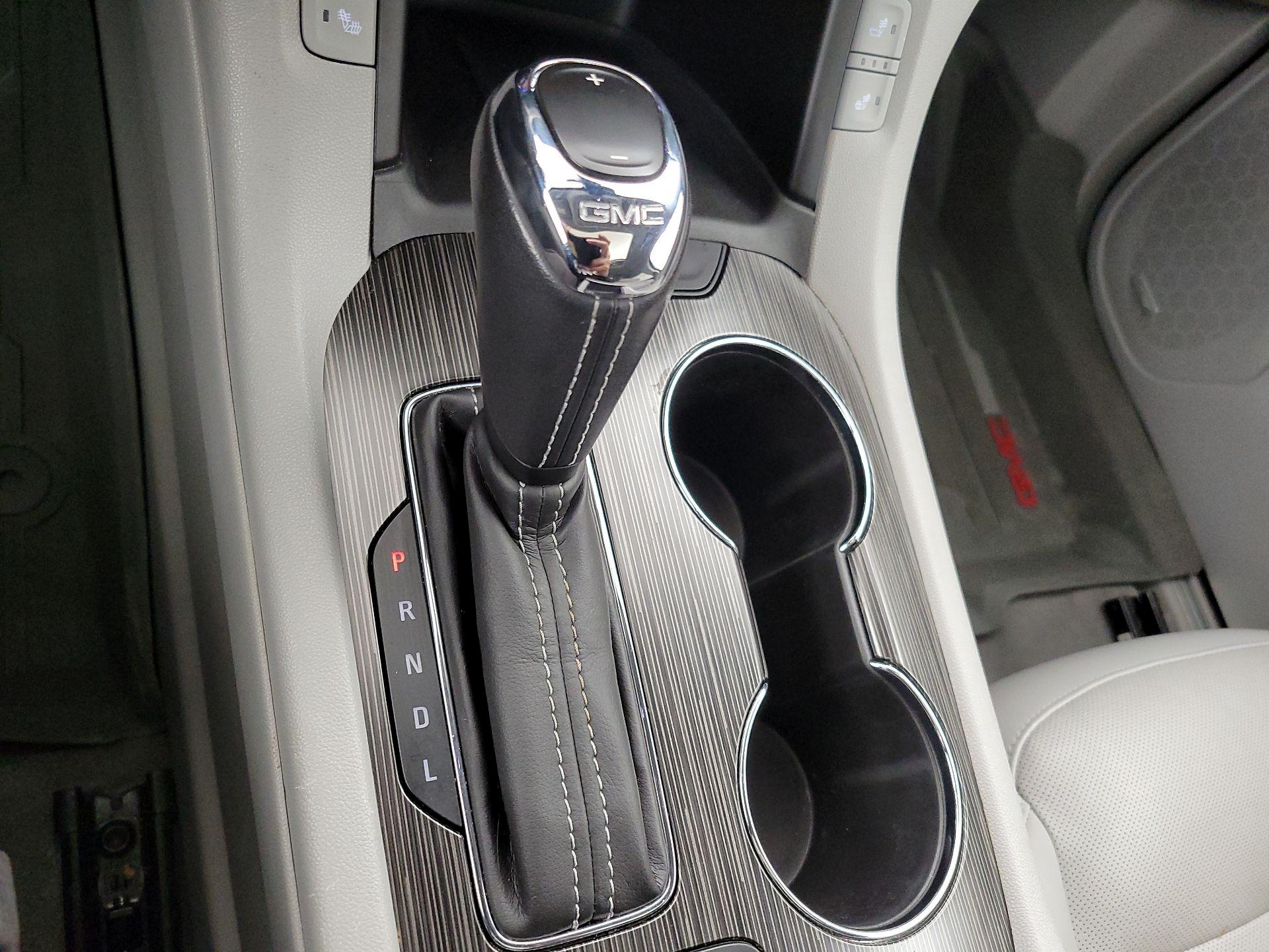 Thumbnail: 2019 GMC Acadia - 17