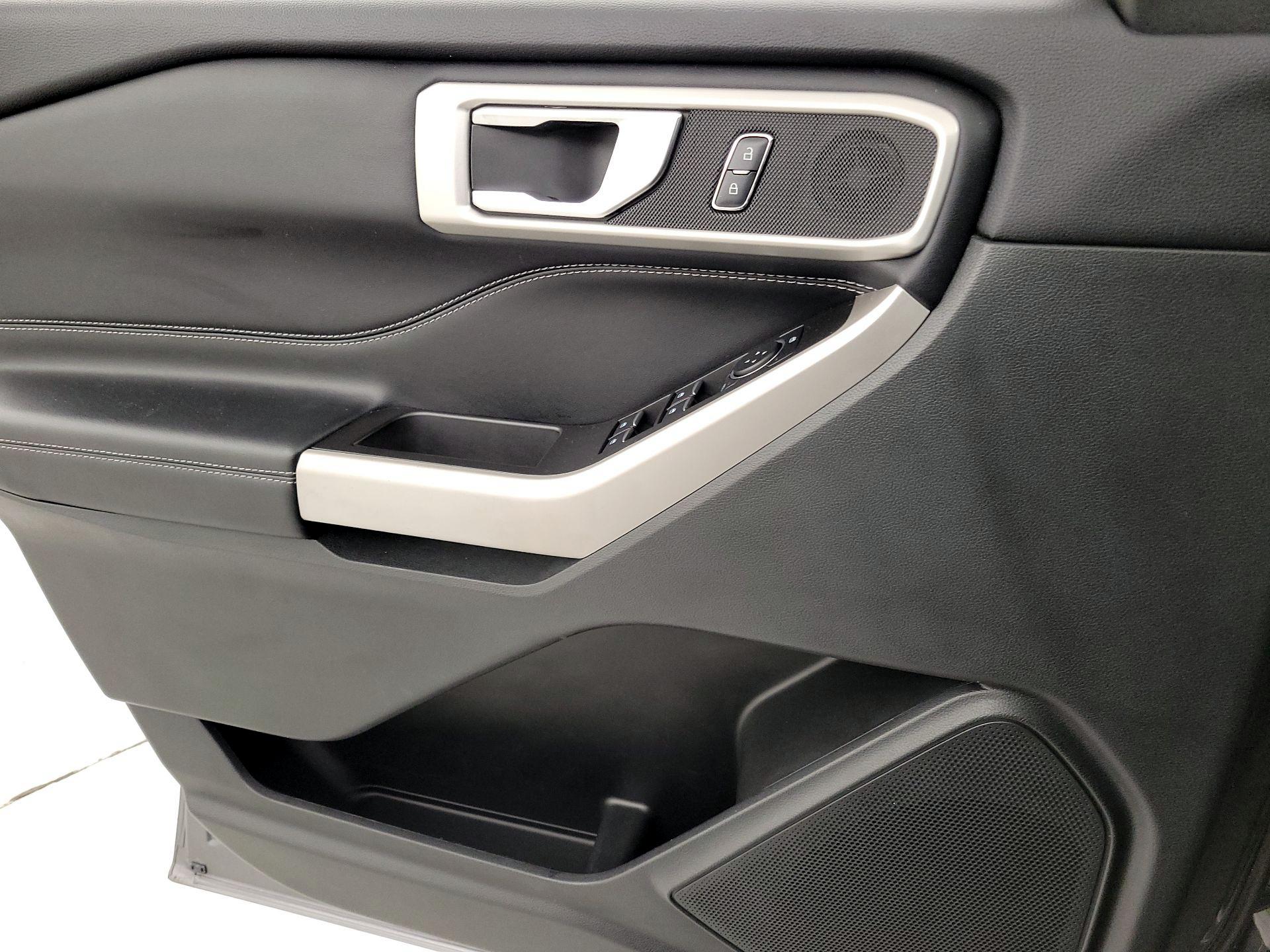 Thumbnail: 2022 Ford Explorer - 12