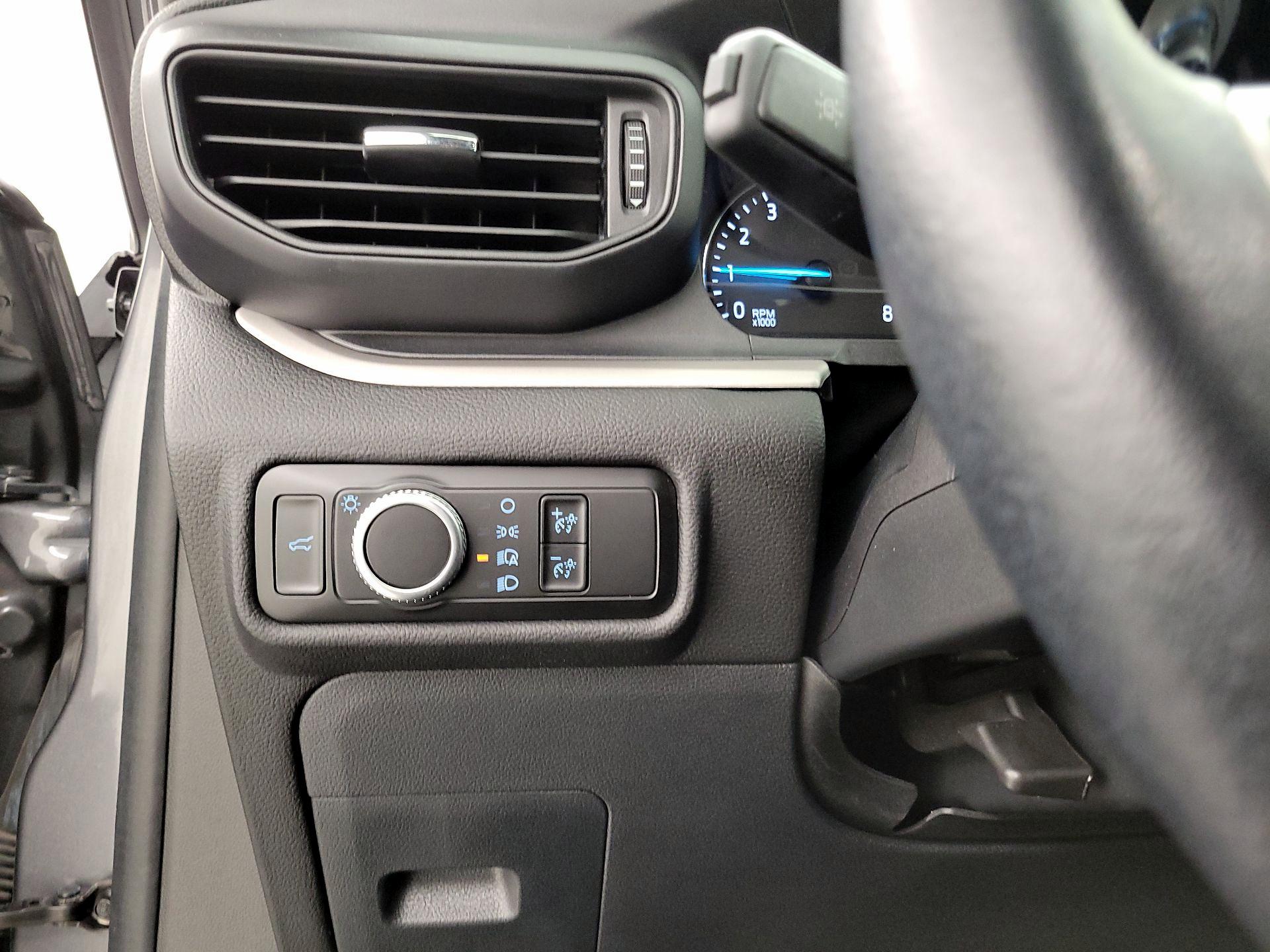 Thumbnail: 2022 Ford Explorer - 13