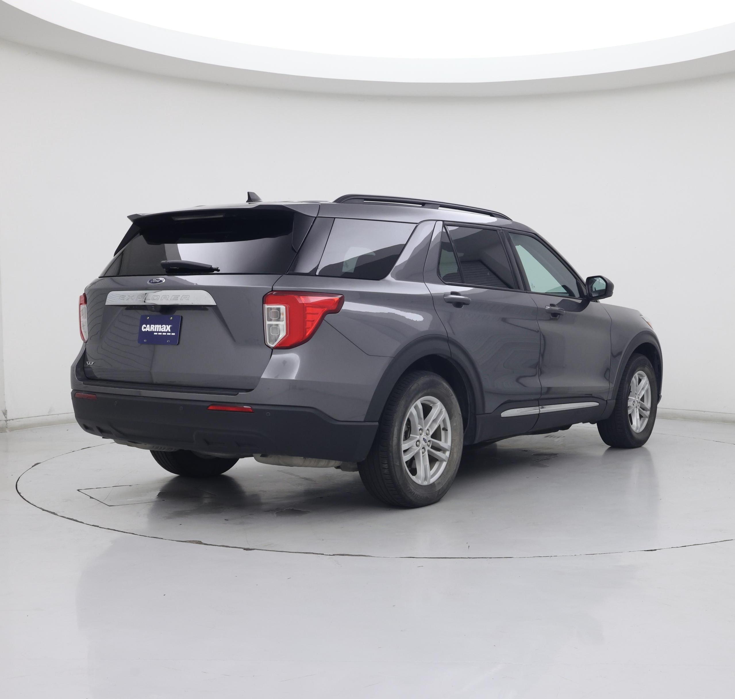 Thumbnail: 2022 Ford Explorer - 8