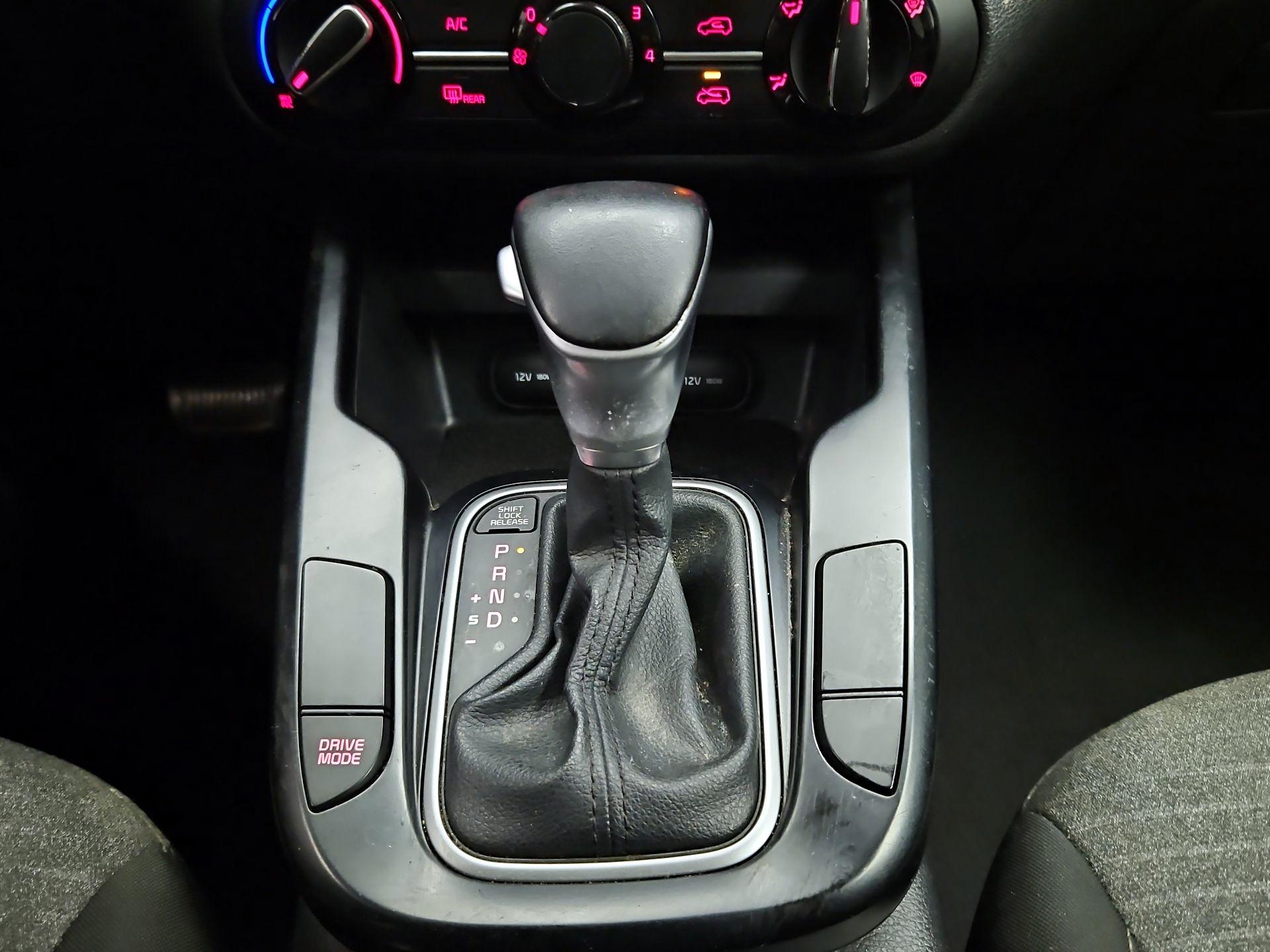 Thumbnail: 2020 Kia Soul - 17