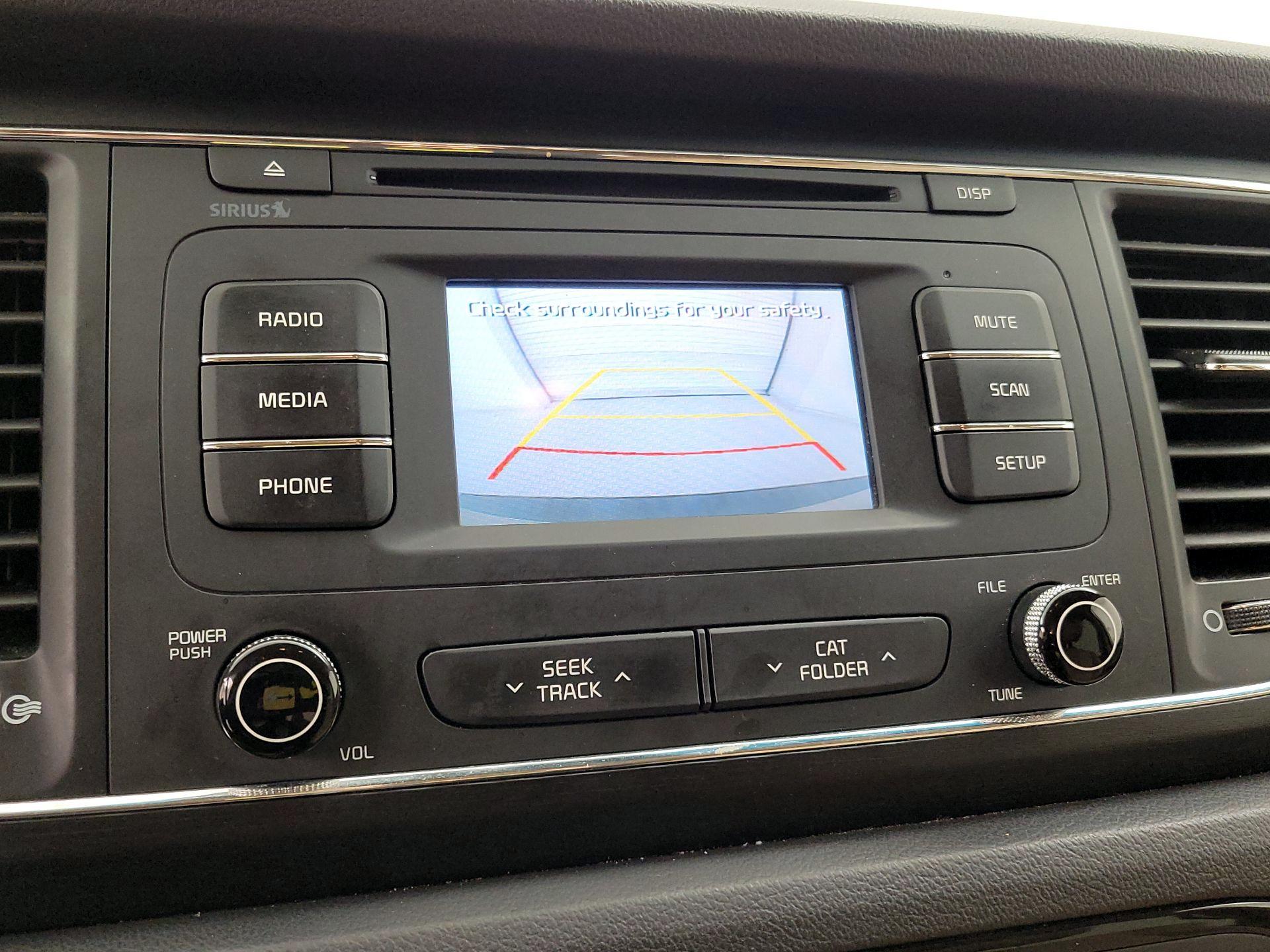 Thumbnail: 2016 Kia Sedona - 14