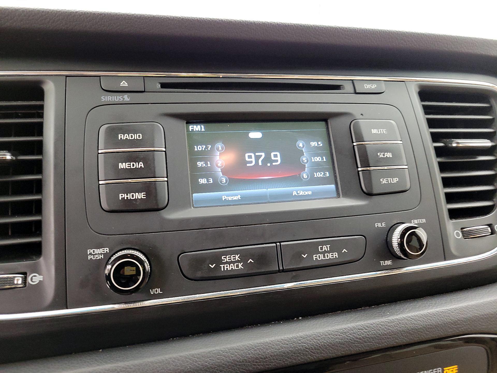 Thumbnail: 2016 Kia Sedona - 15