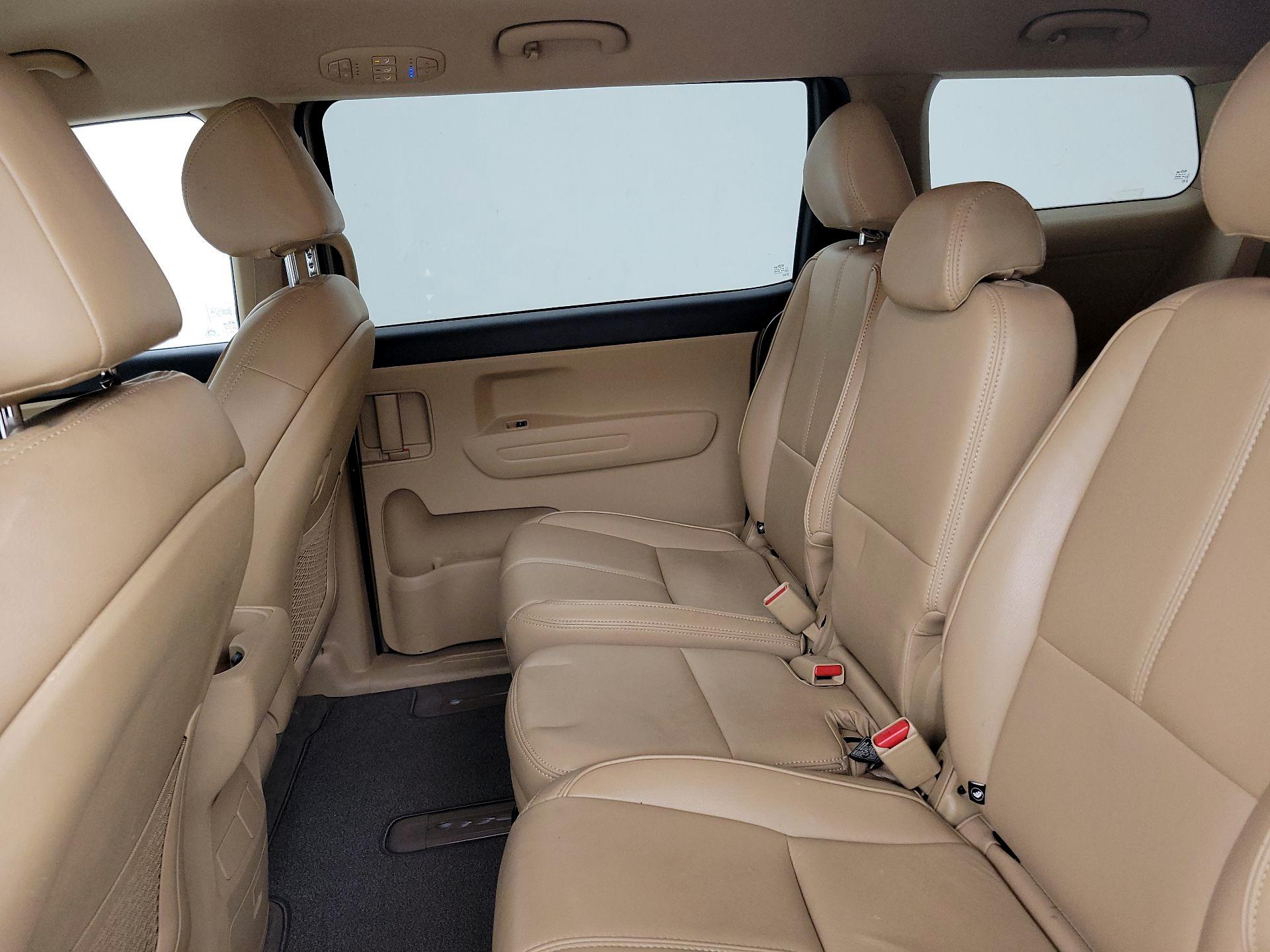 Thumbnail: 2016 Kia Sedona - 19