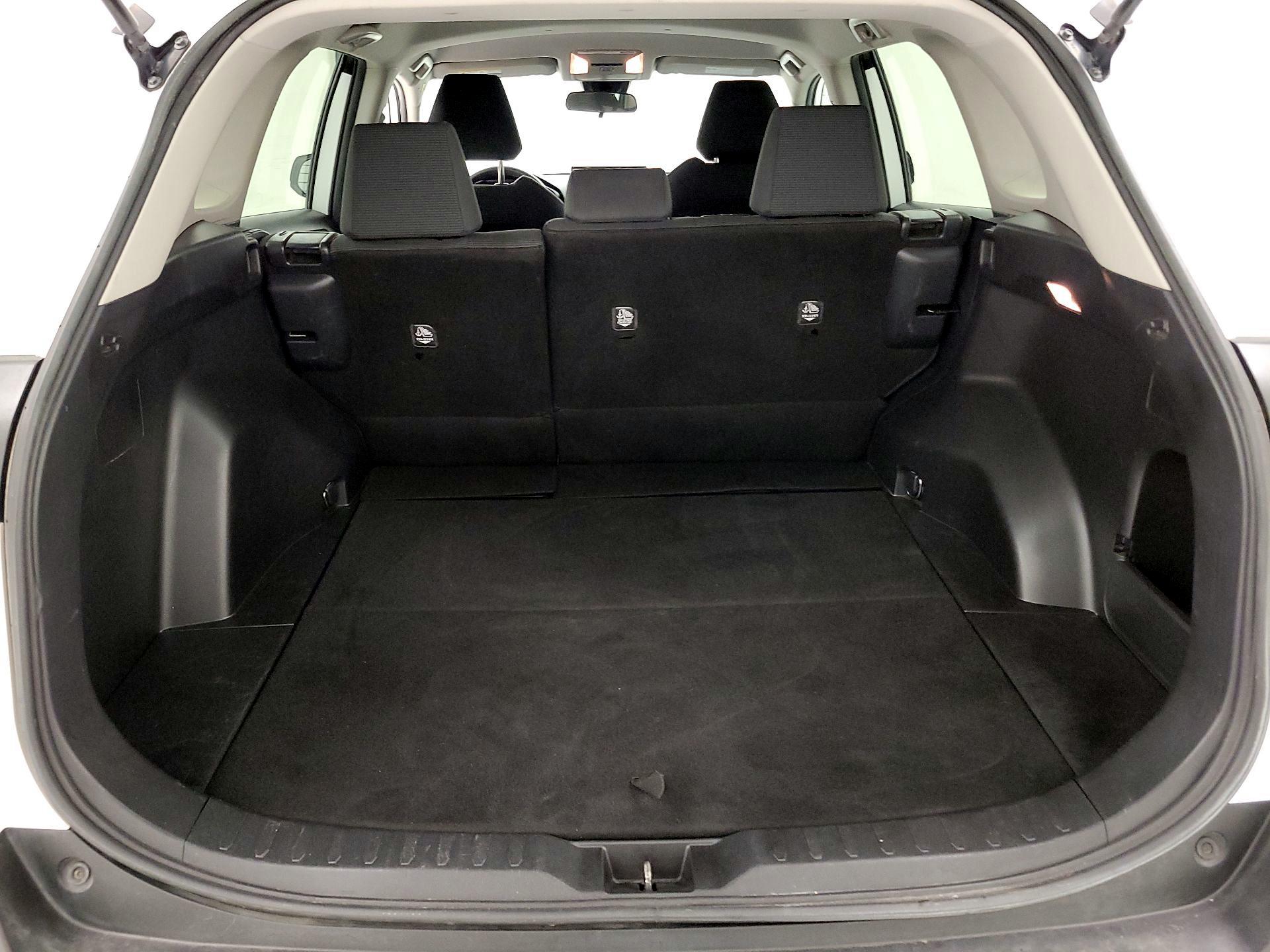 Thumbnail: 2021 Toyota RAV4 - 20