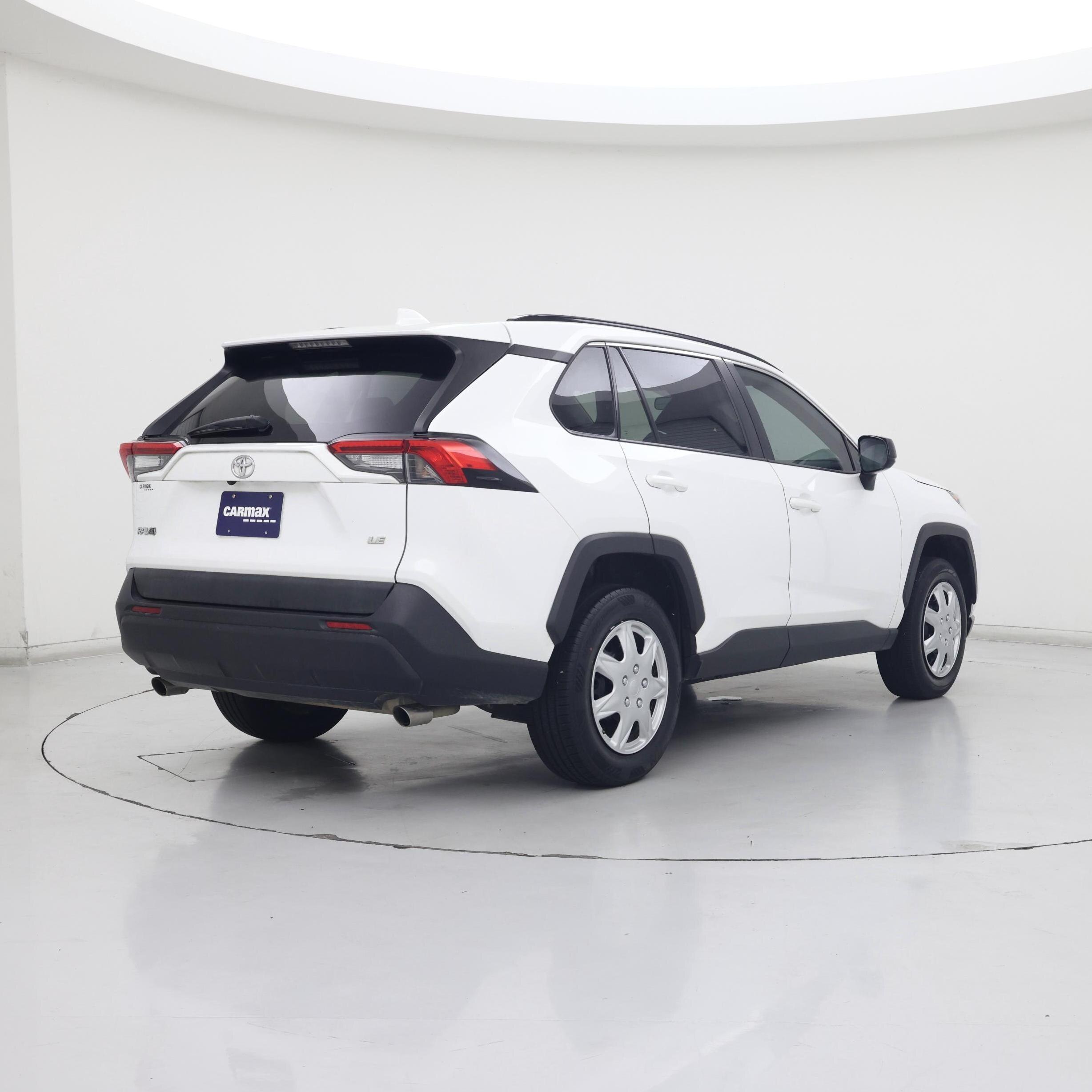 Thumbnail: 2021 Toyota RAV4 - 8