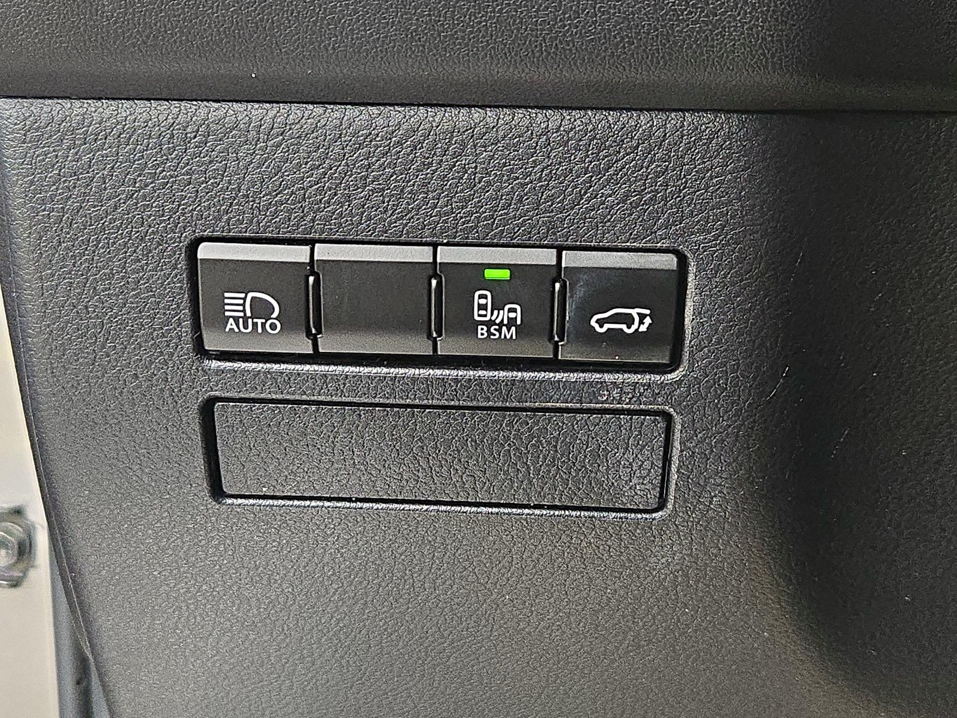 Thumbnail: 2020 Lexus NX - 13