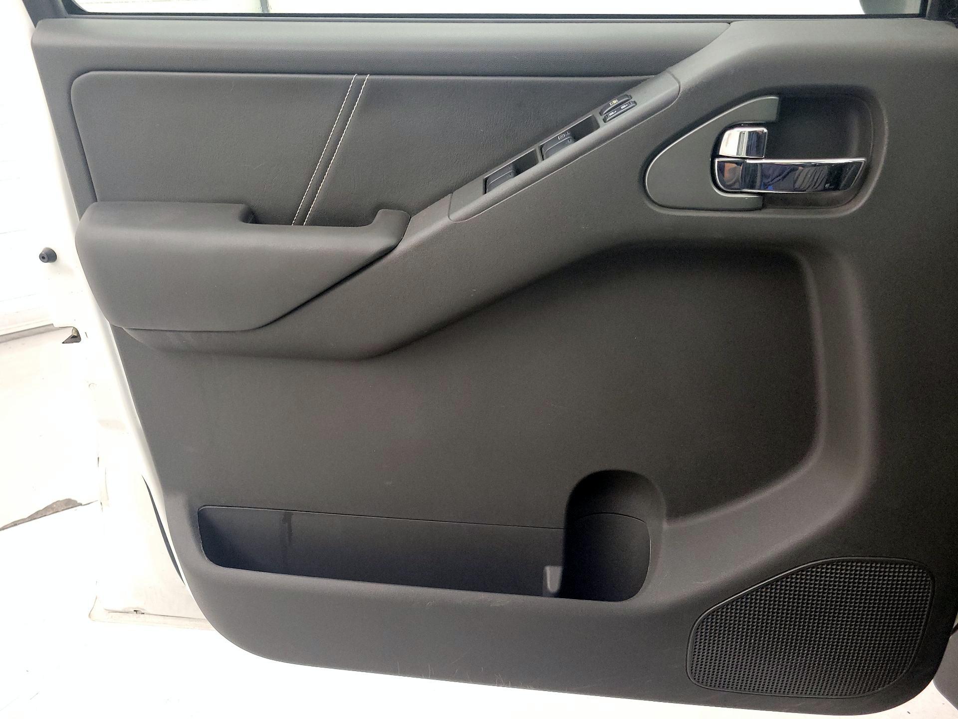 Thumbnail: 2014 Nissan Frontier - 12