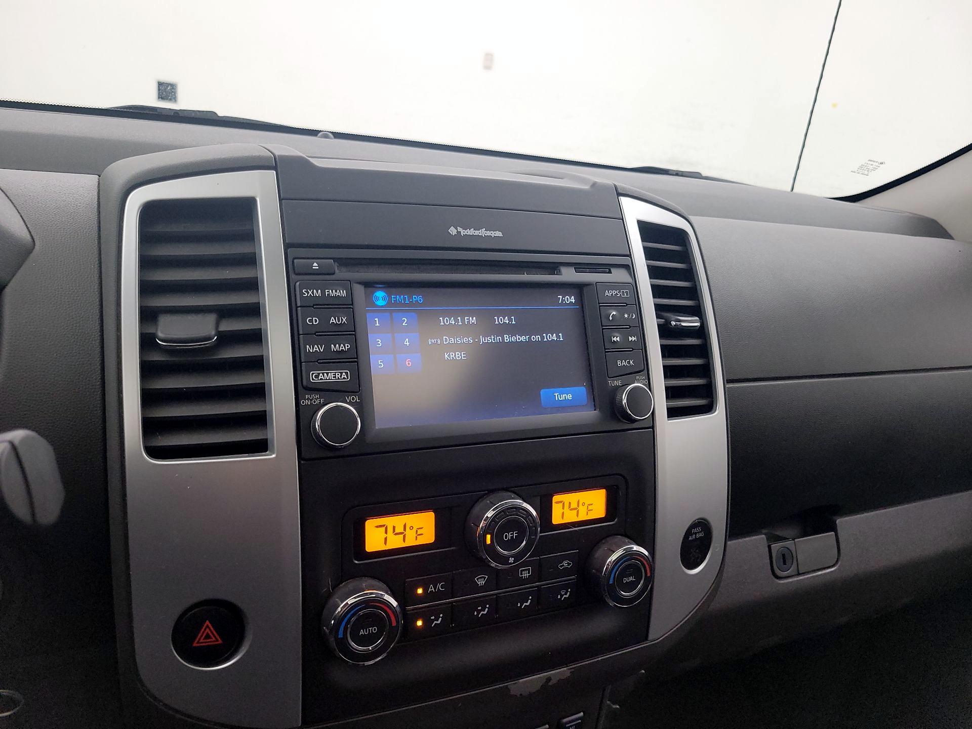 Thumbnail: 2014 Nissan Frontier - 16