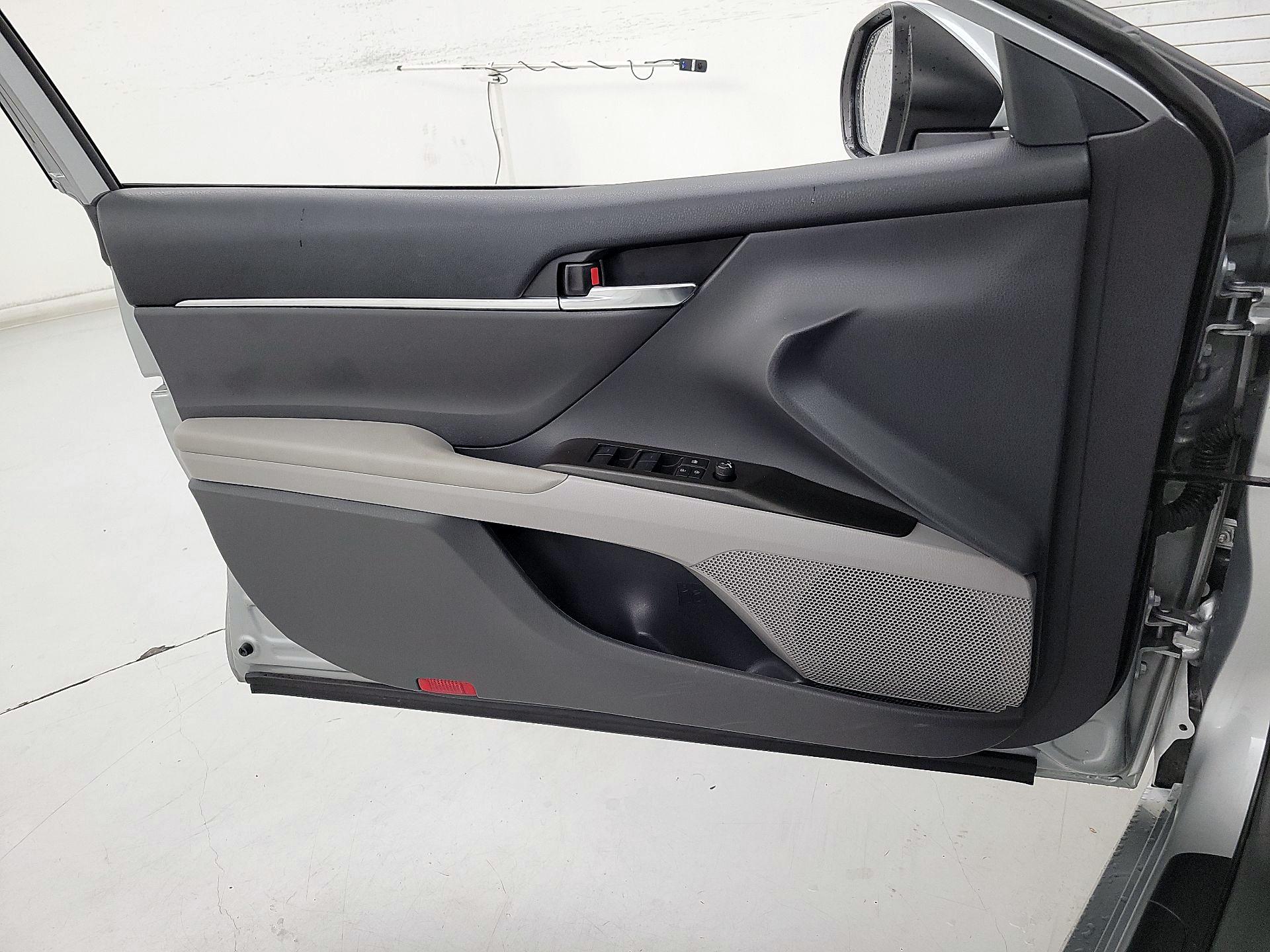 Thumbnail: 2023 Toyota Camry - 12