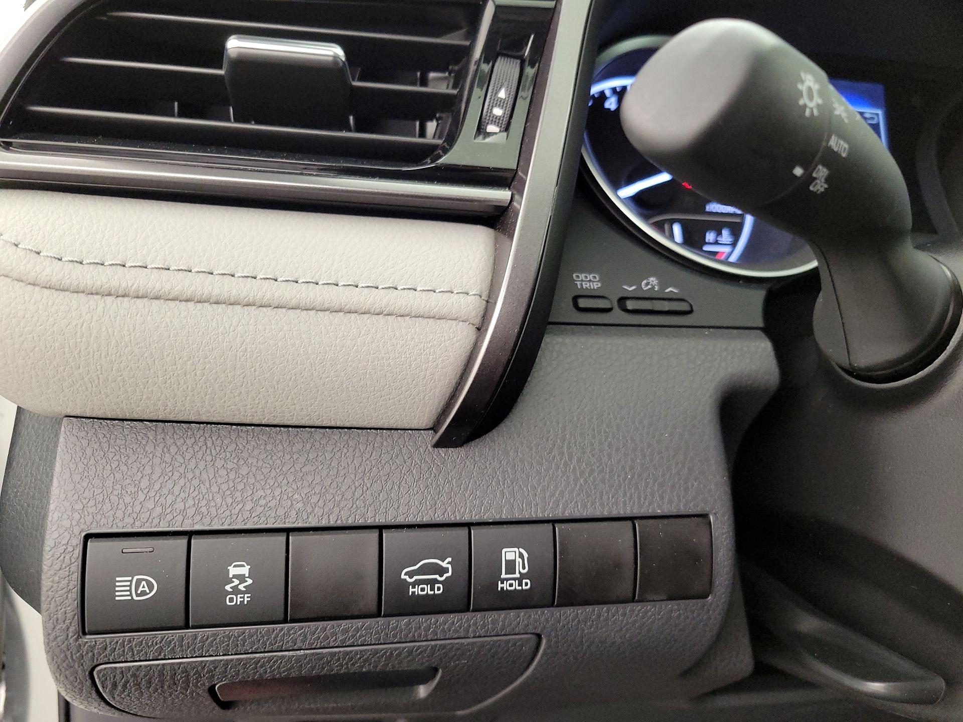 Thumbnail: 2023 Toyota Camry - 13