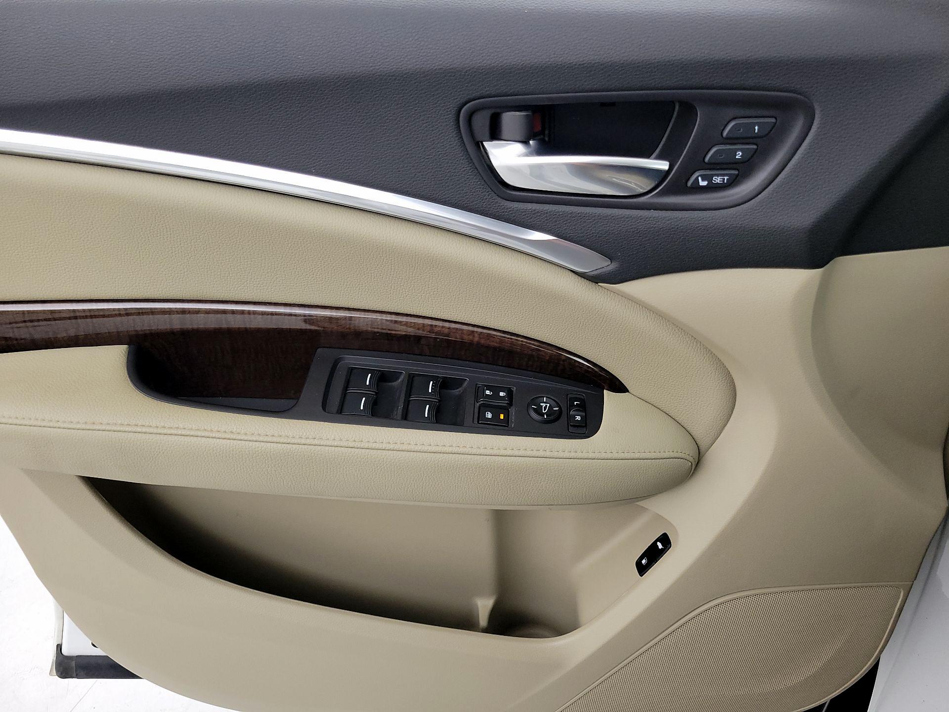 Thumbnail: 2020 Acura MDX - 12